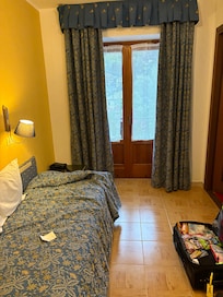 This is not a $300 a night hotel room. Perfectly fine for their usual price of $95-$110 a night....but $300??? Doesn't seem right to charge that amount.