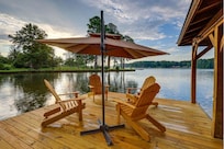 The webpage shows an umbrella