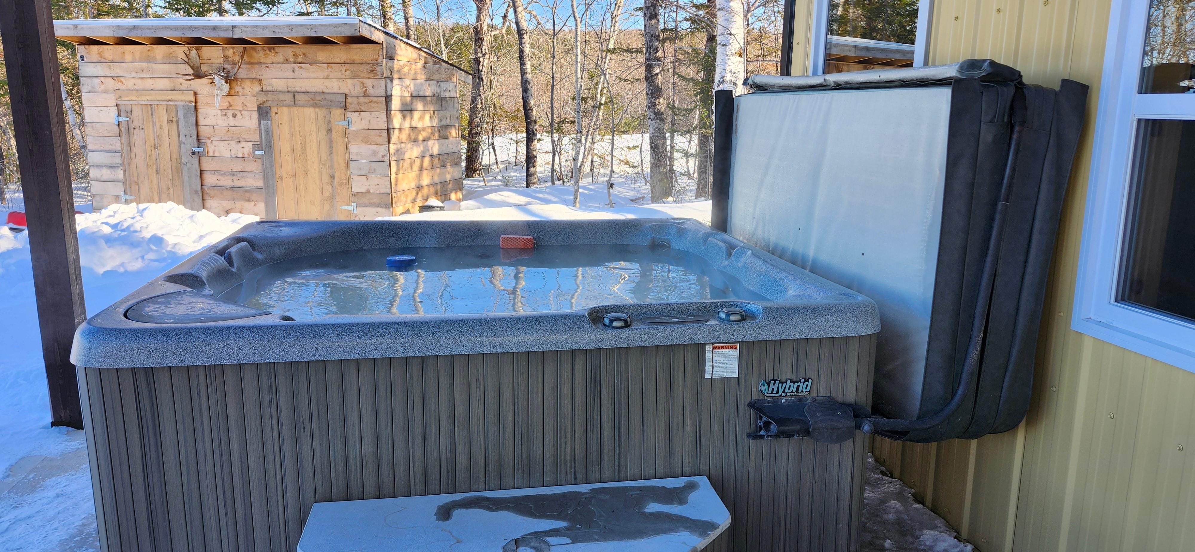 The hot tub is huge and oh so good!