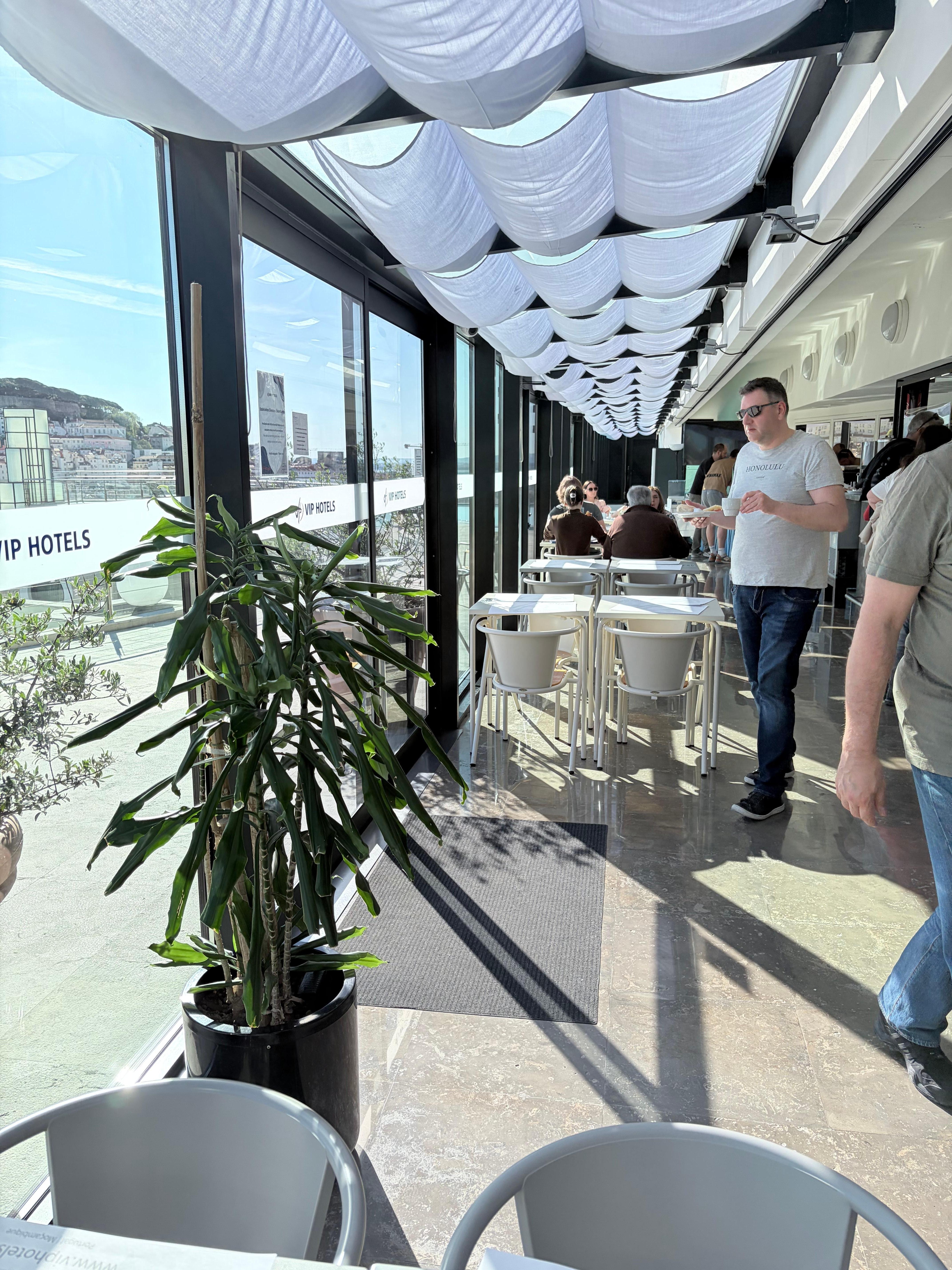 Rooftop restaurant Terrace and Pool