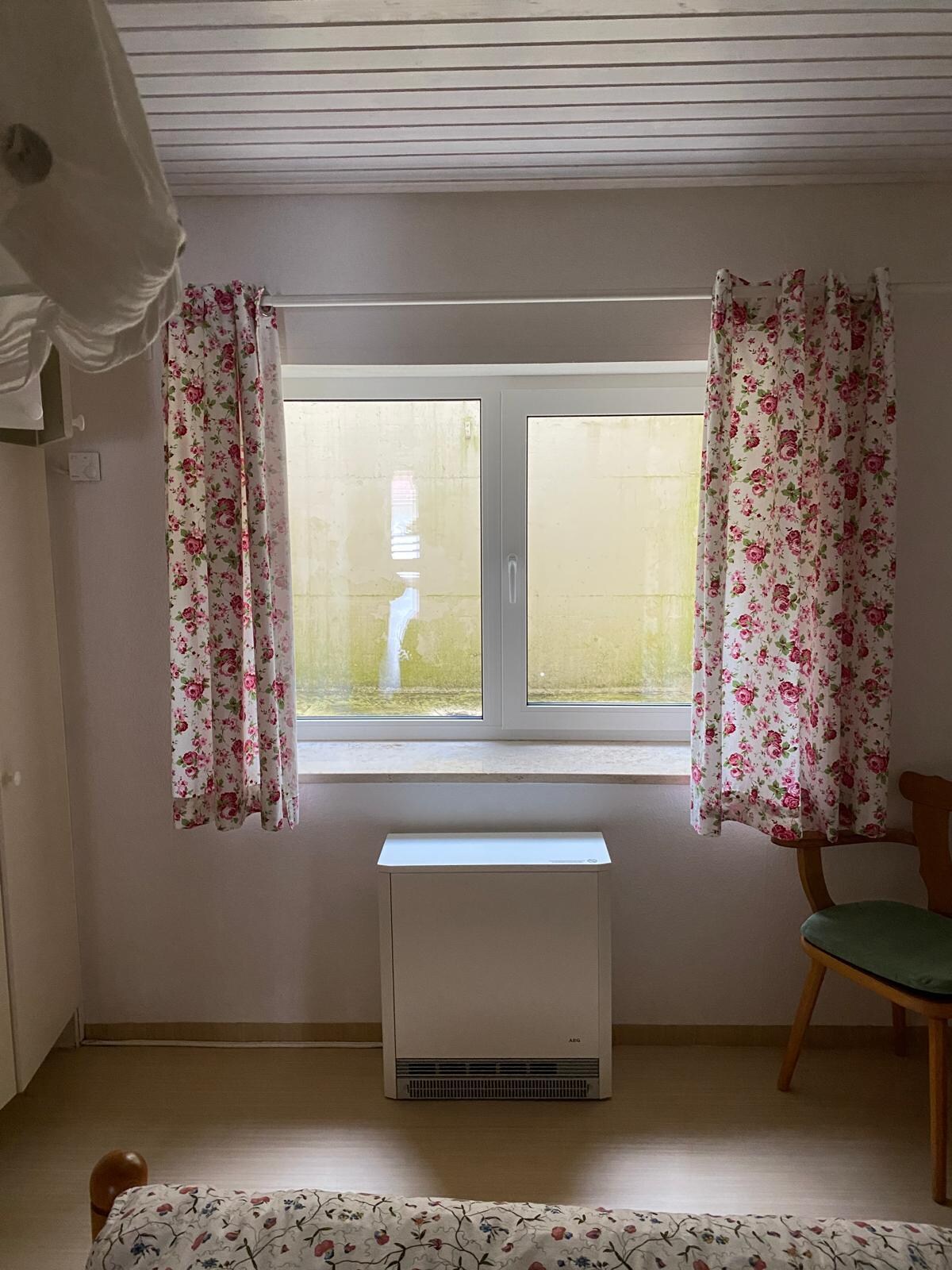 Blick aus Schlafzimmer (war nicht klar bei den Bildern auf Fewo-Direkt)