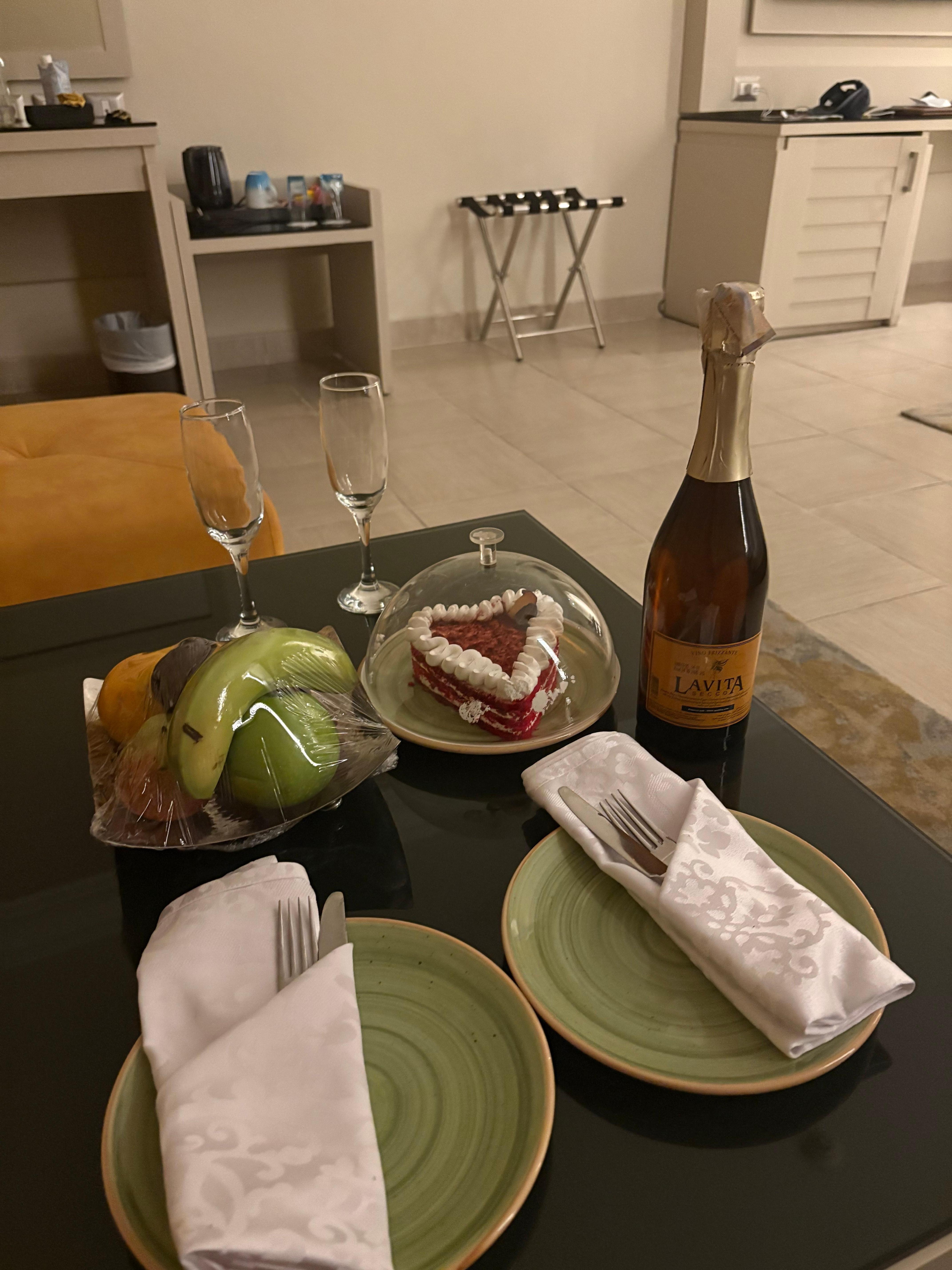 İt was our wedding anniversiry