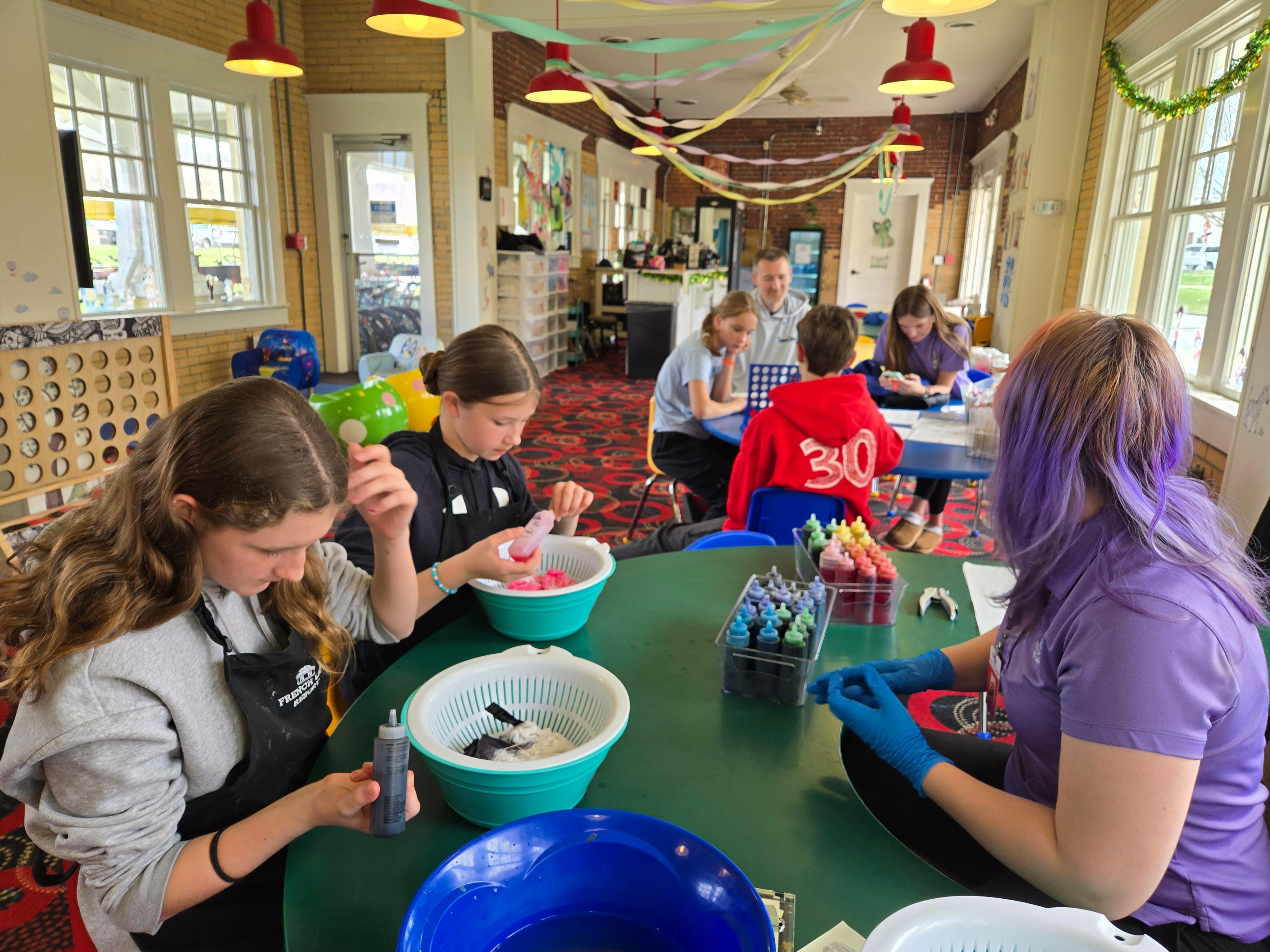 Tye dye shirt making