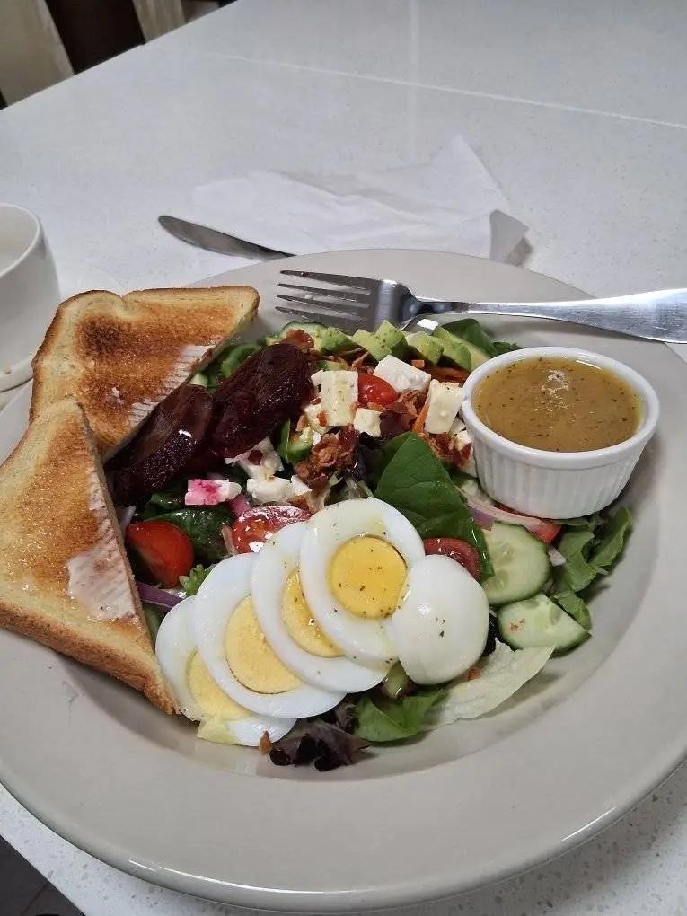Delish Cobb Salad...Great as a meal or to share as a starter. Under 16 pressure tax. Only had water, so as to aide with digestion and not interfere with the flavours