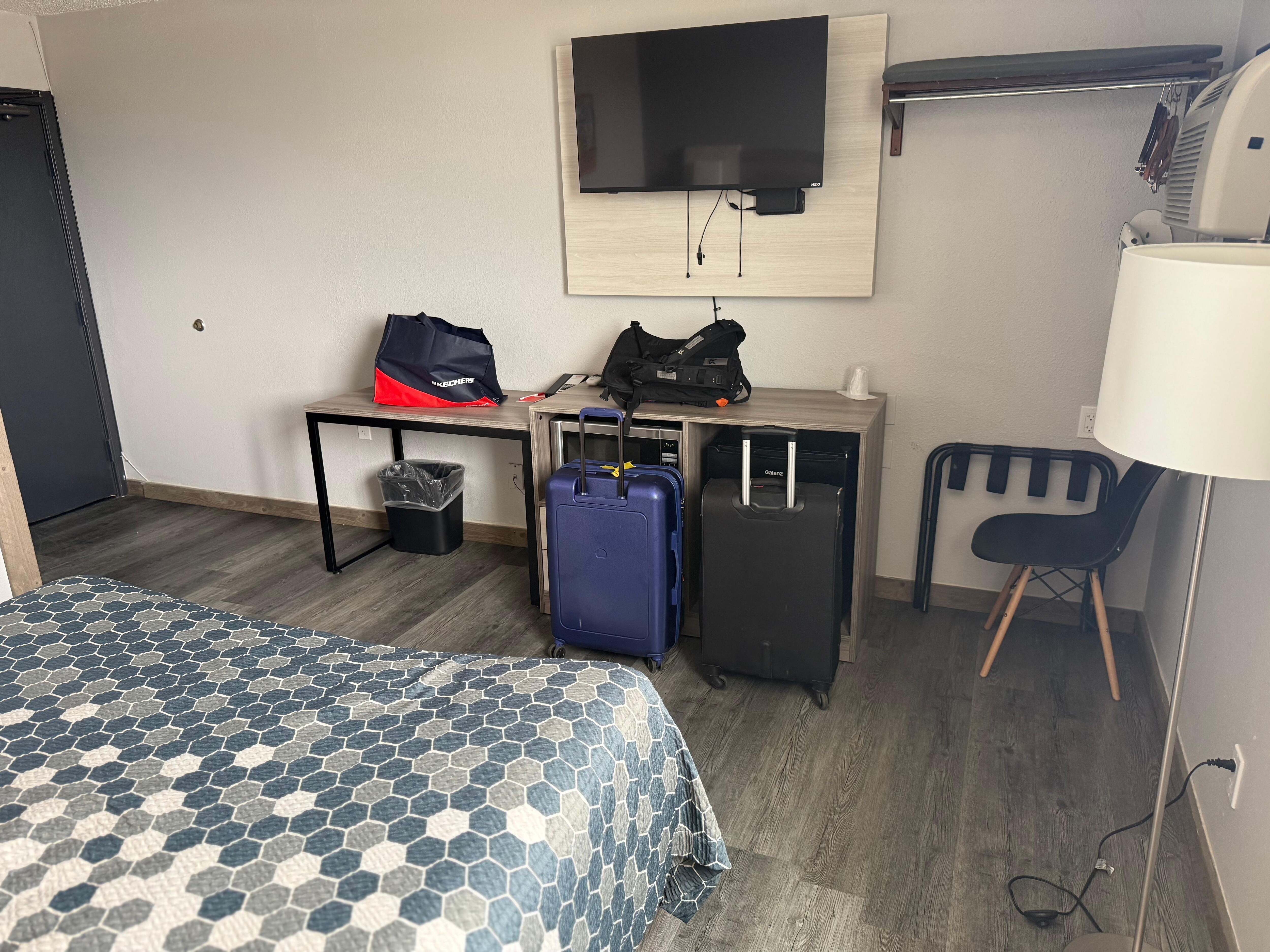Room tired in appearance and bears no resemblance to booking site pictures