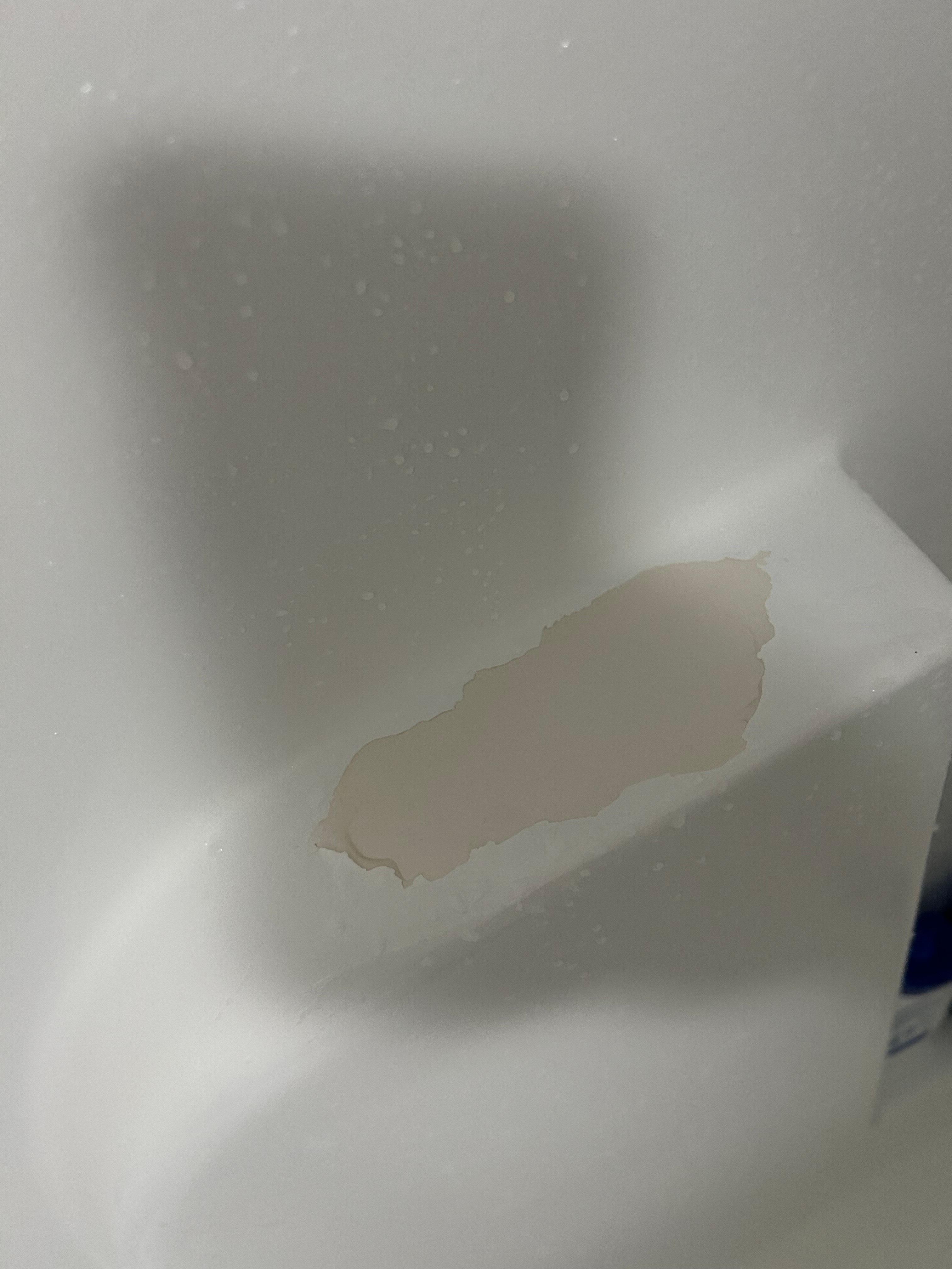 shower had several peeled spots in both bathrooms