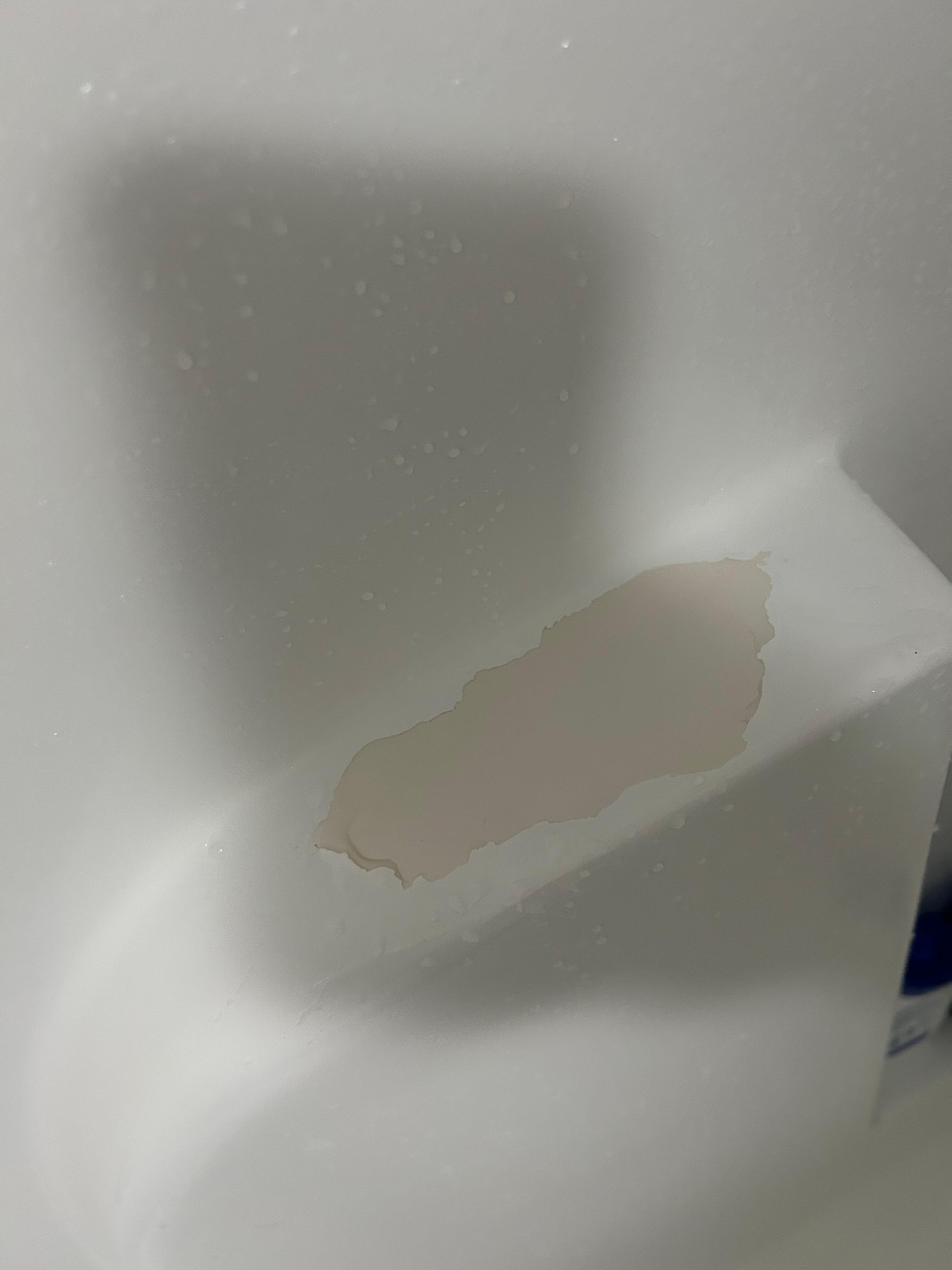 shower had several peeled spots in both bathrooms