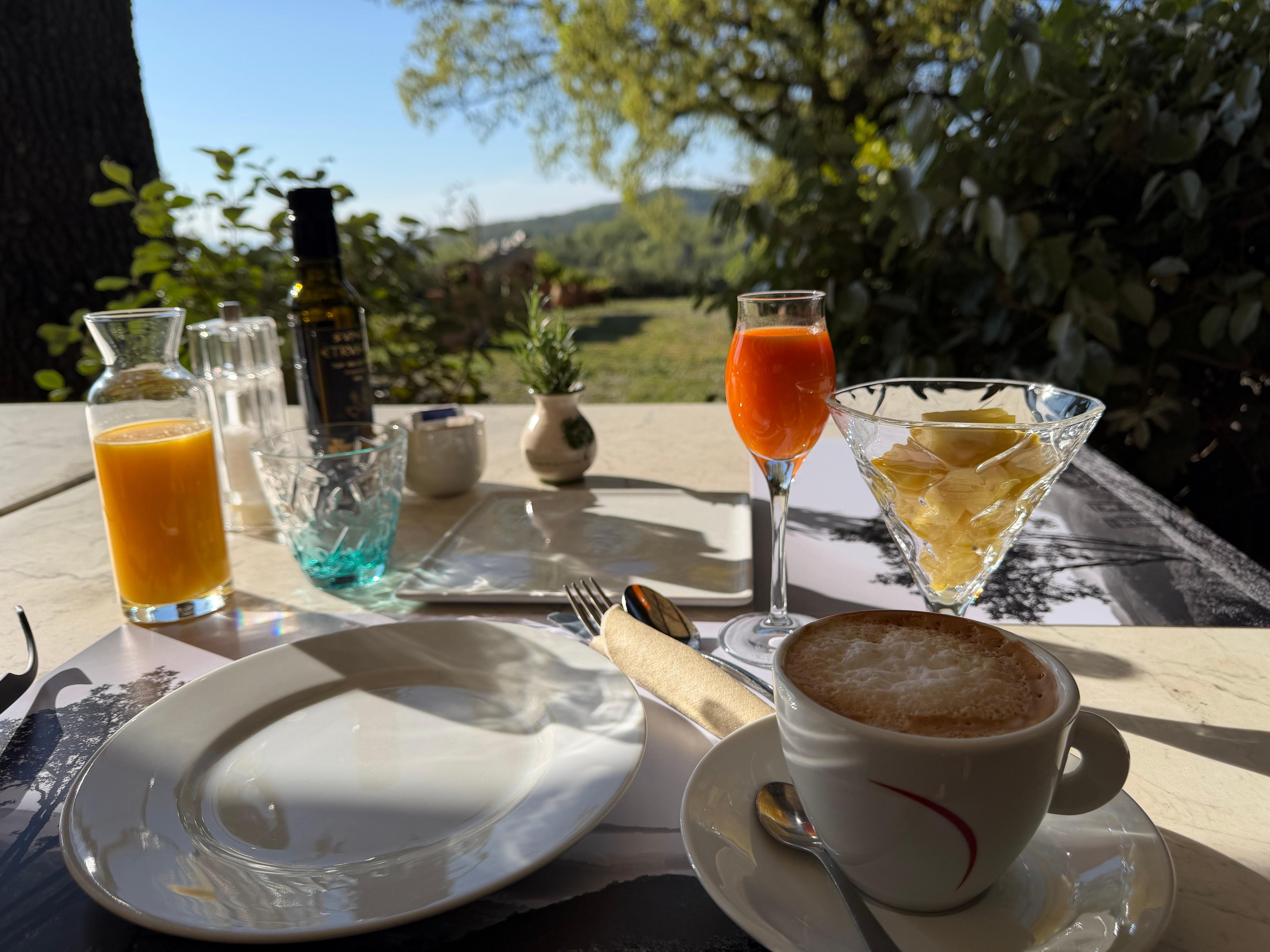 The morning breakfasts were so good! The BEST smoothies too