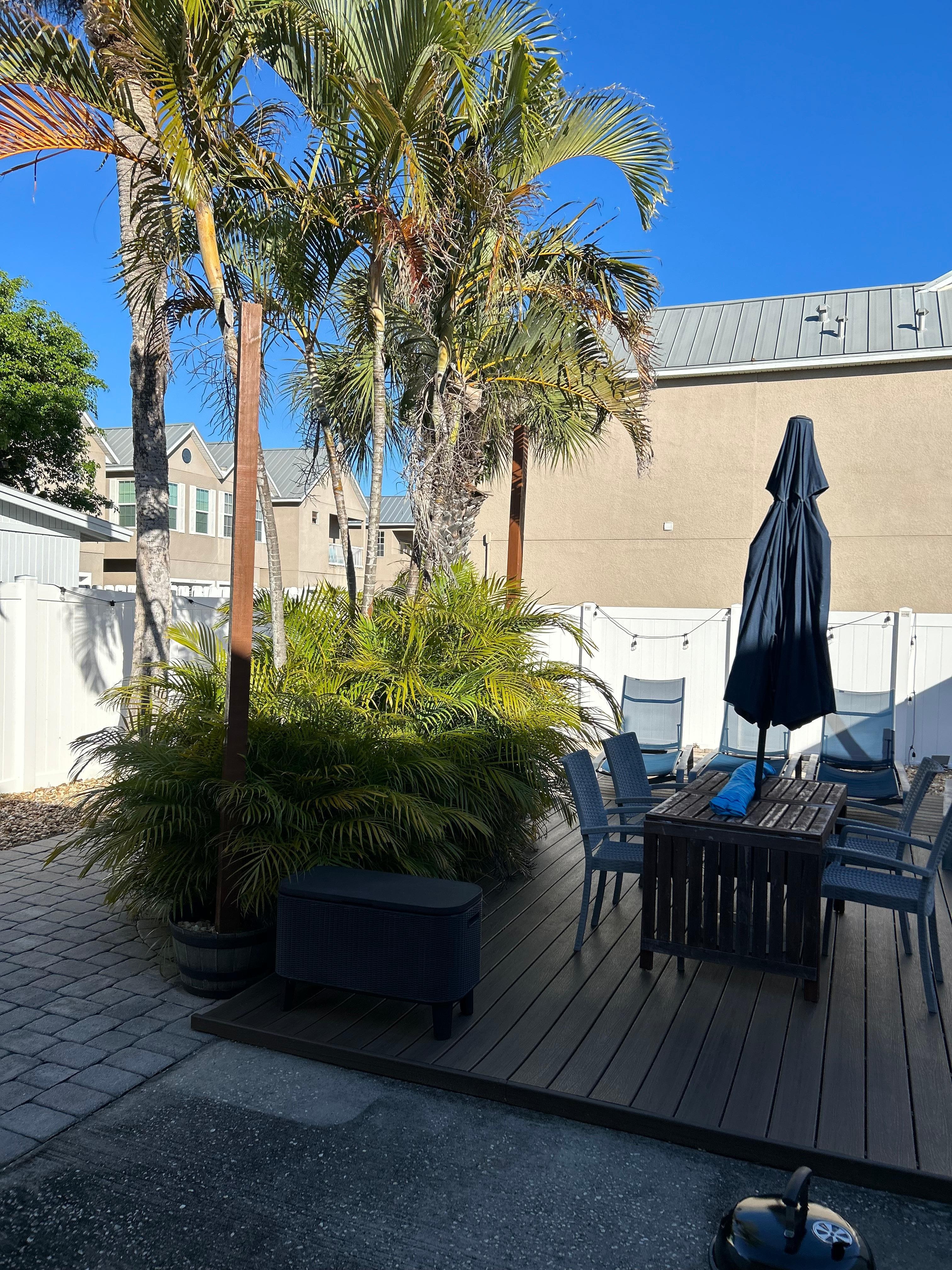 We & our dog loved the back yard!