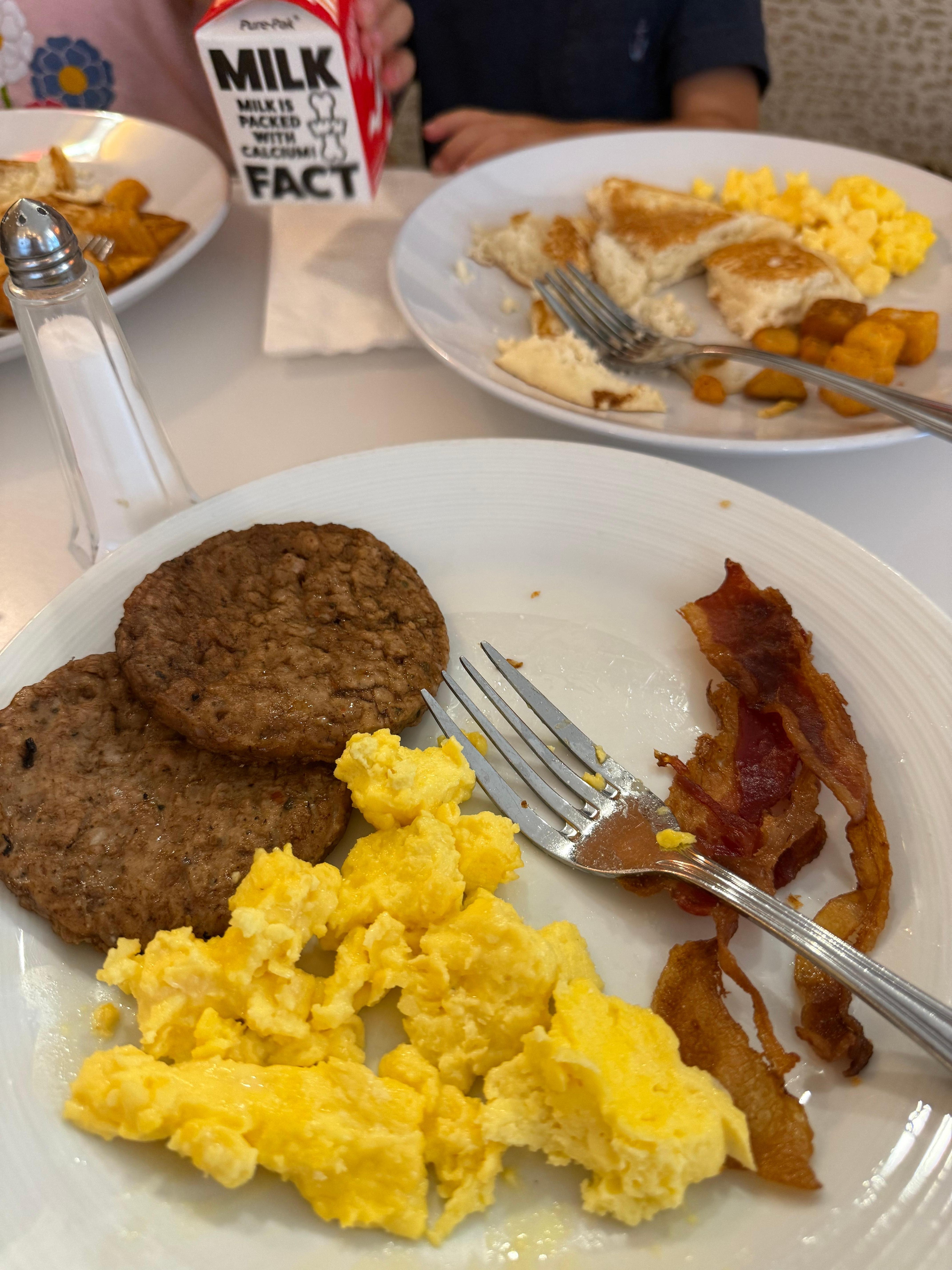 Breakfast 