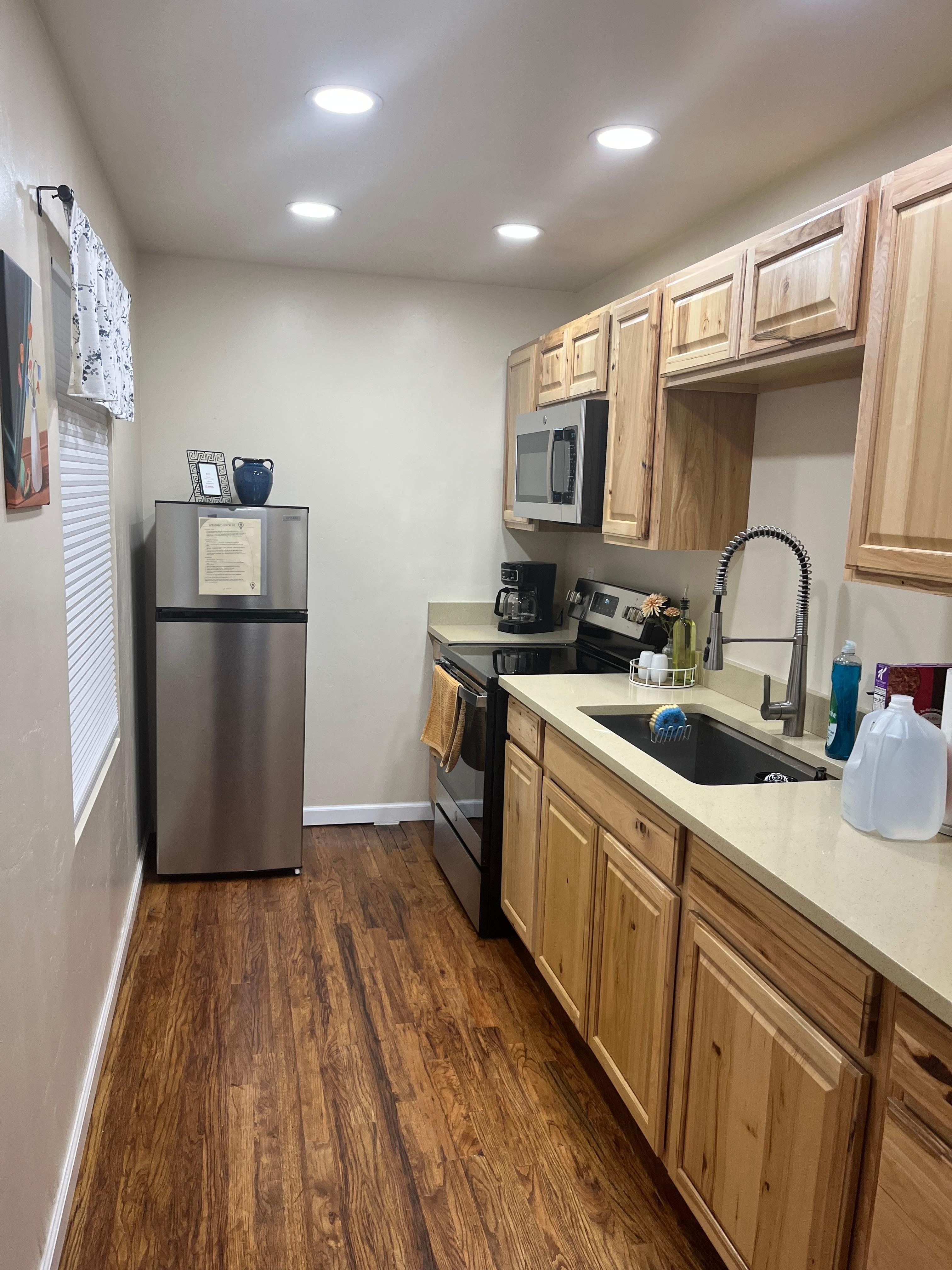 Small but well appointed kitchen. 