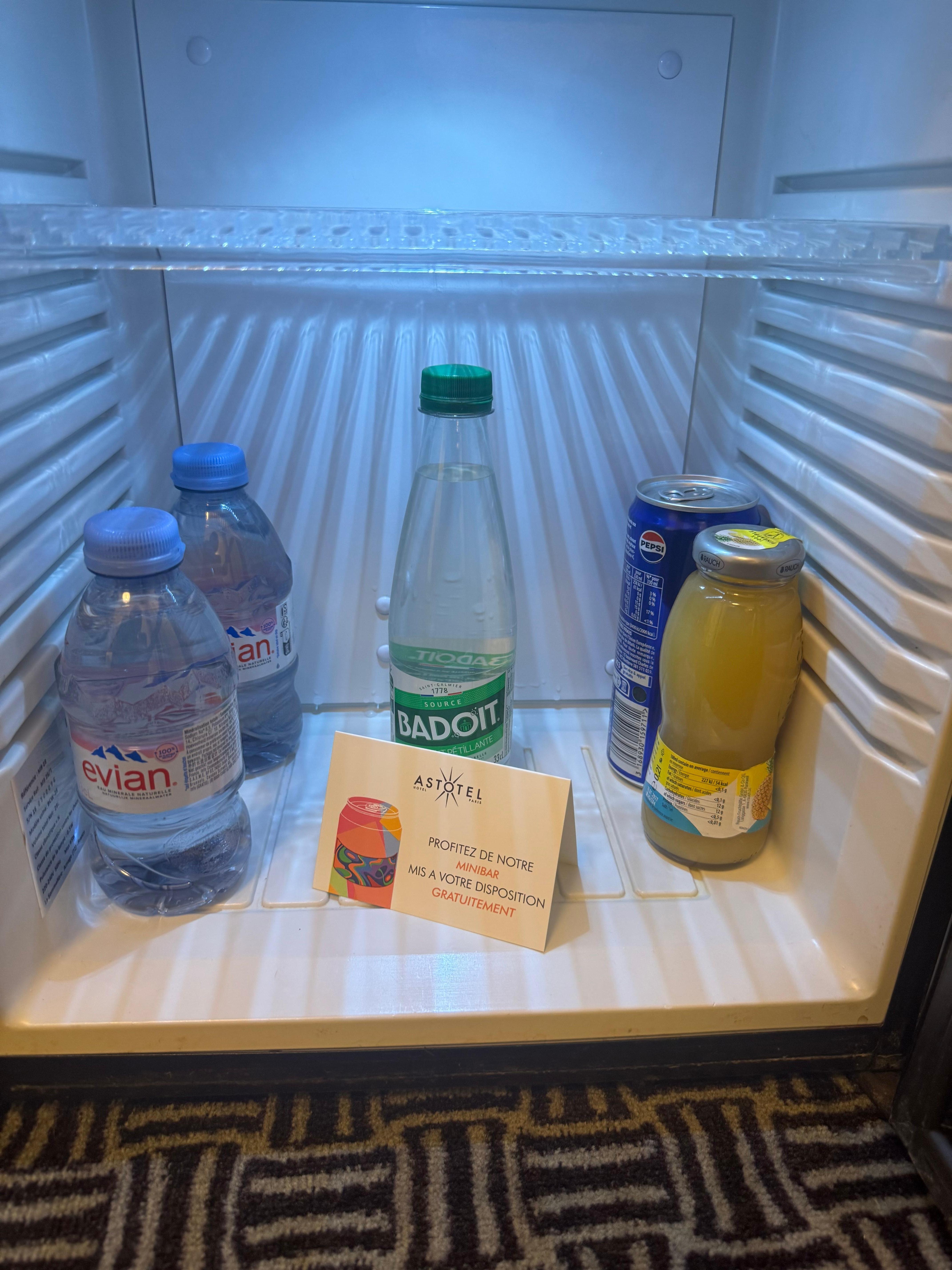 フリードリンク！毎日補充してくれる