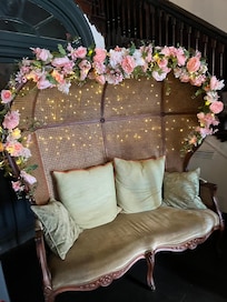 Photos of the interior of the hotel.