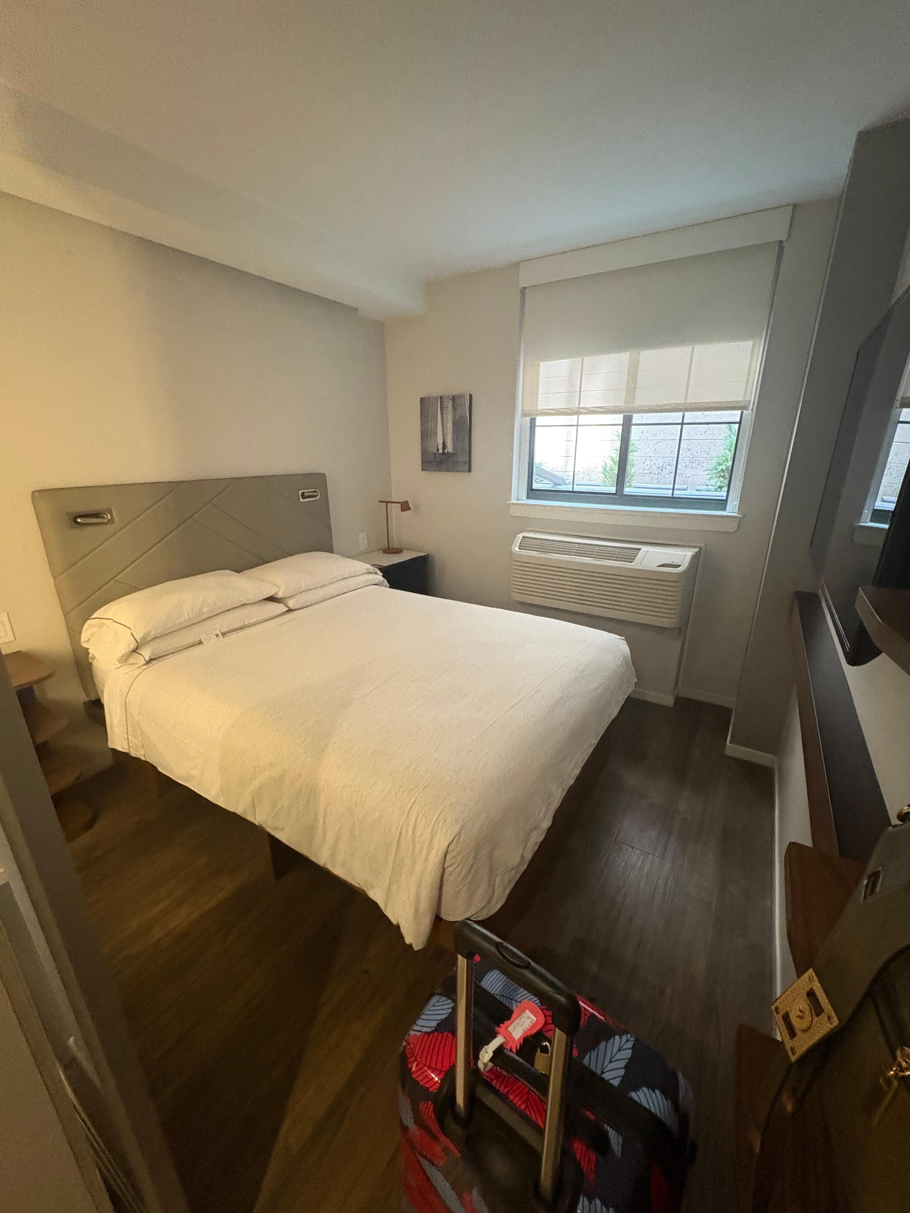 Perfect room for a solo traveller for 1 night
