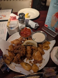 Fried Calamari & Crabs