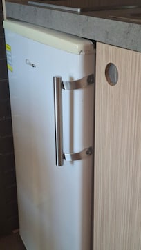 Poignees frigo et sous evier