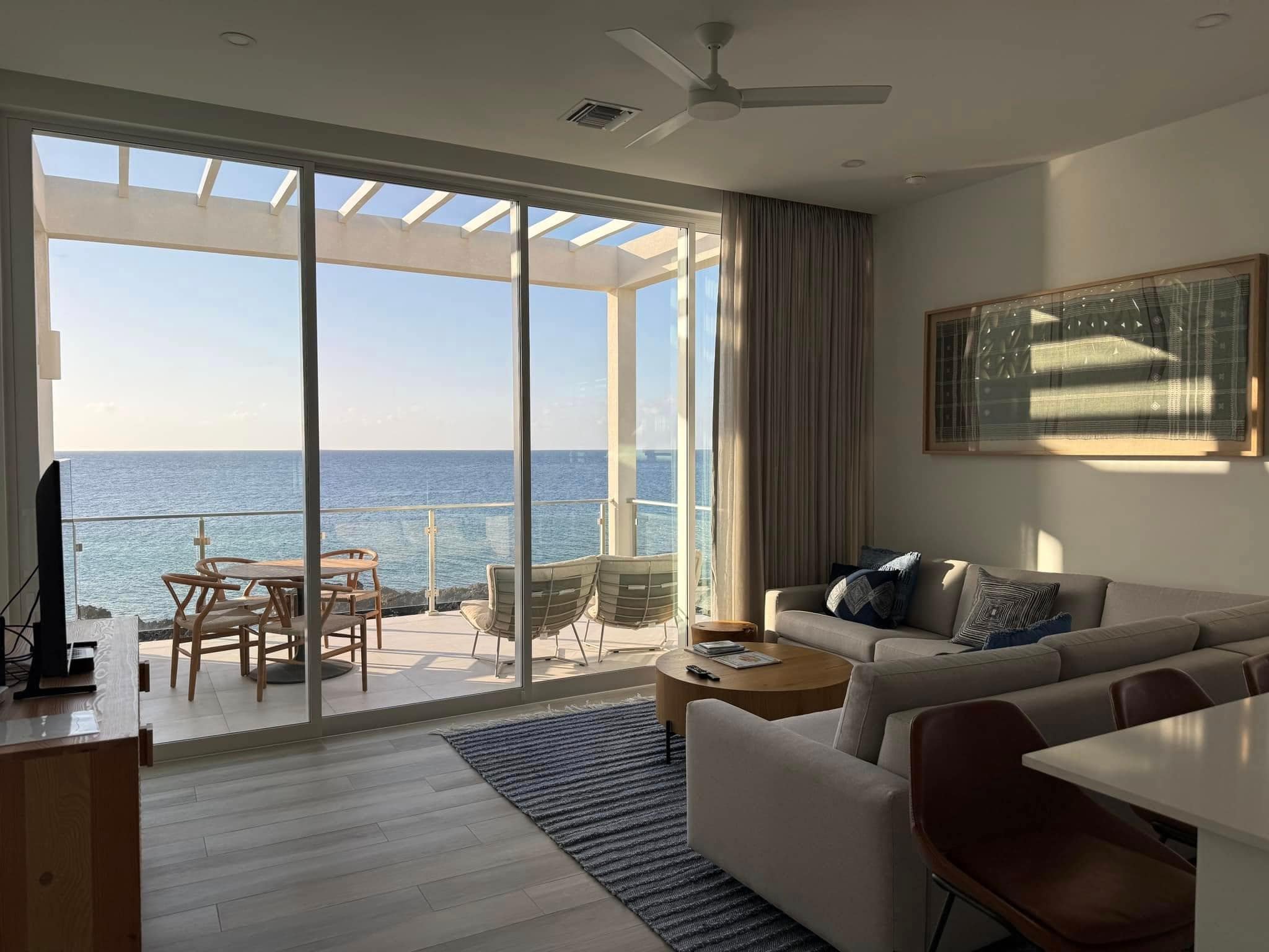 Huge sliders that completely open.