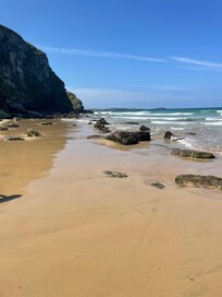 20 minute drive to Watergate bay.