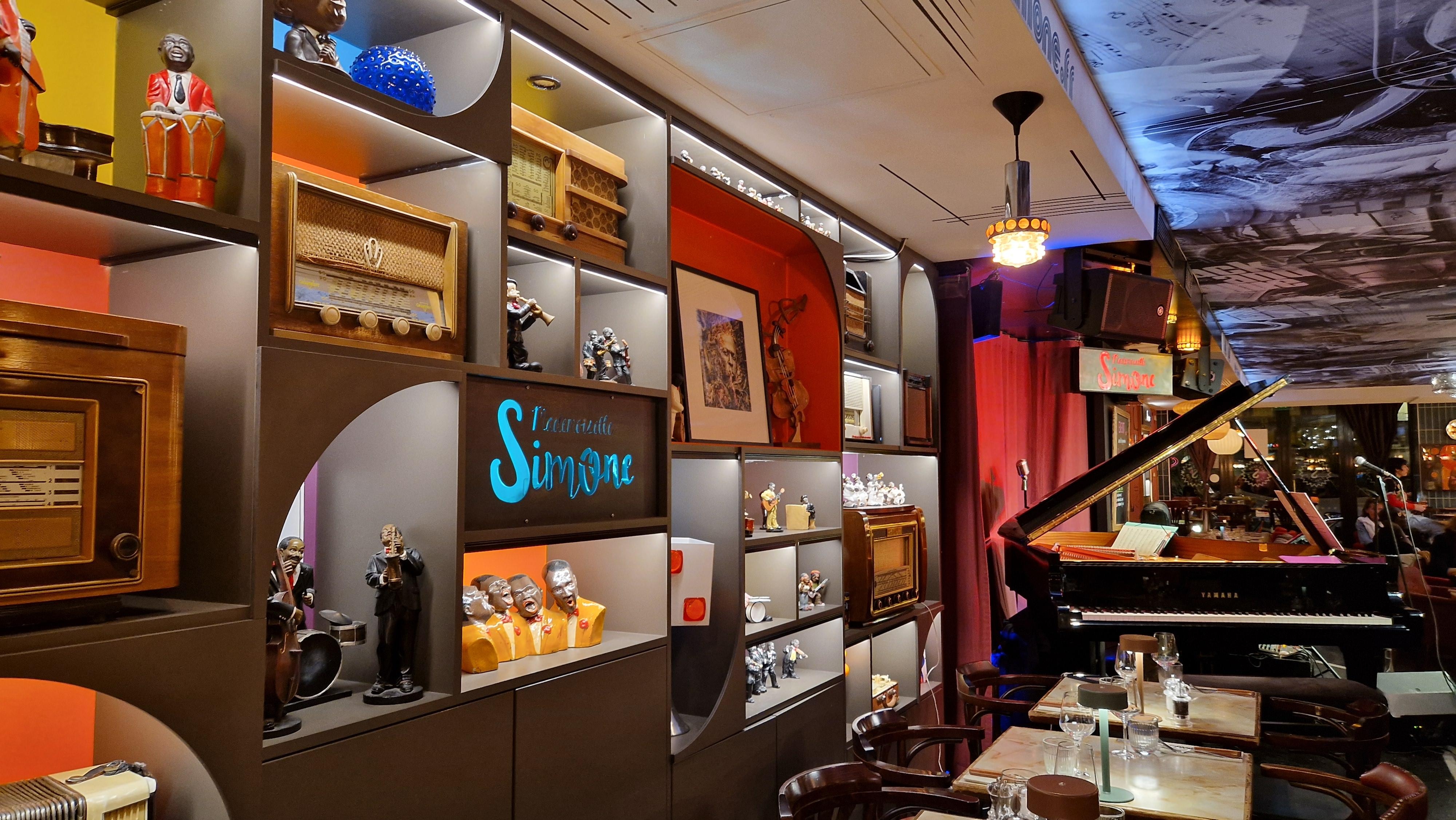 Hotel bar/restaurant 'mademoiselle Simone'