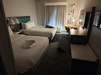 Clean room, good blackout curtains