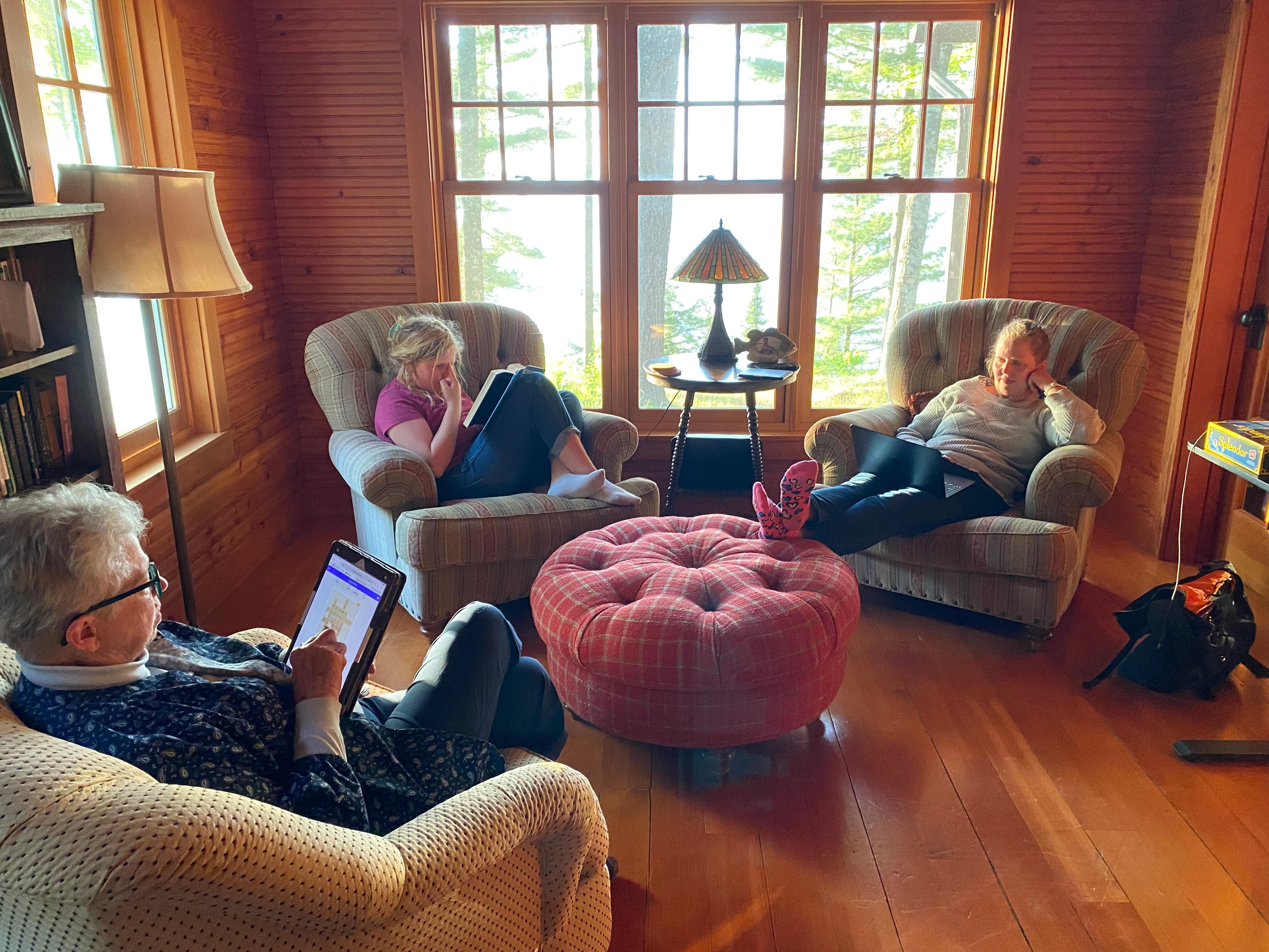 Many private spaces to rest and relax. 