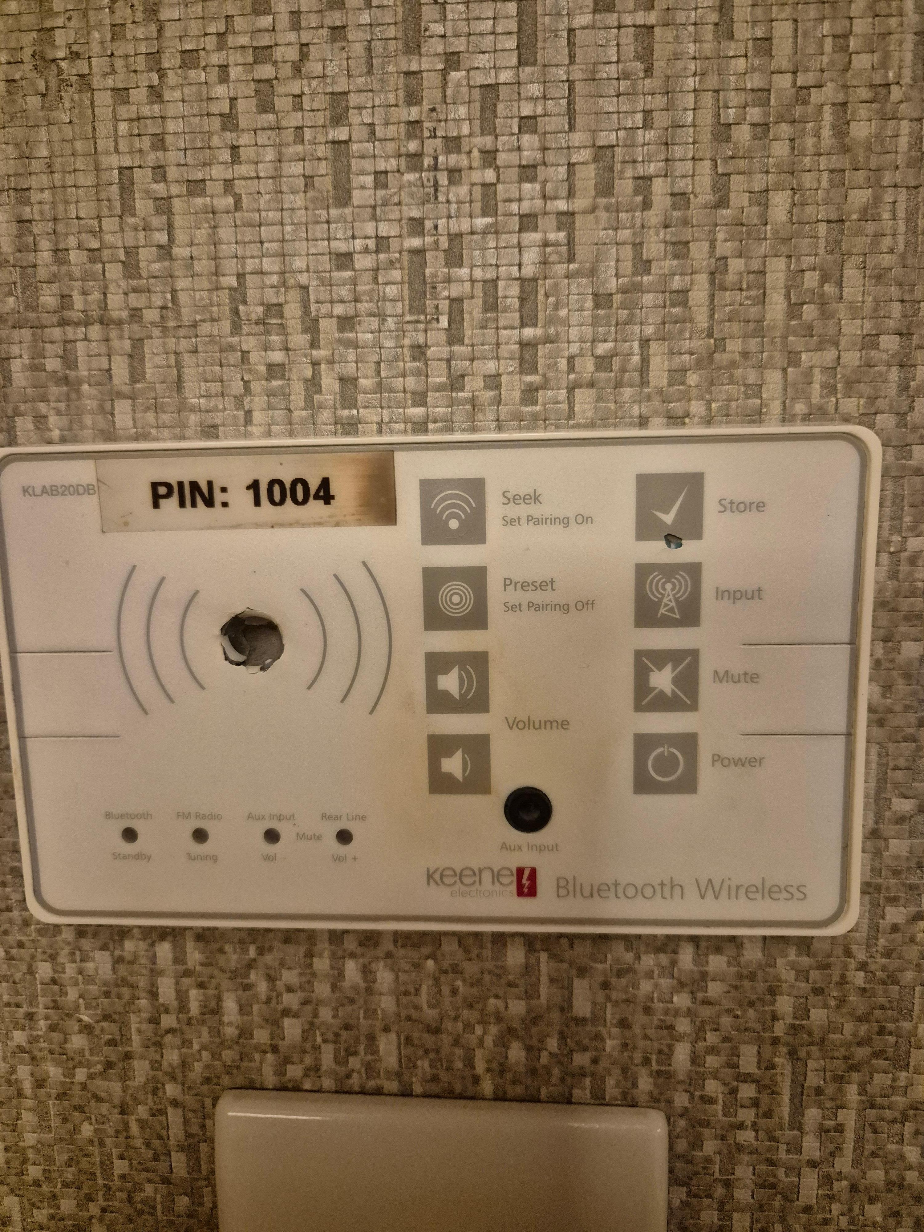 Broken blue tooth sound system 