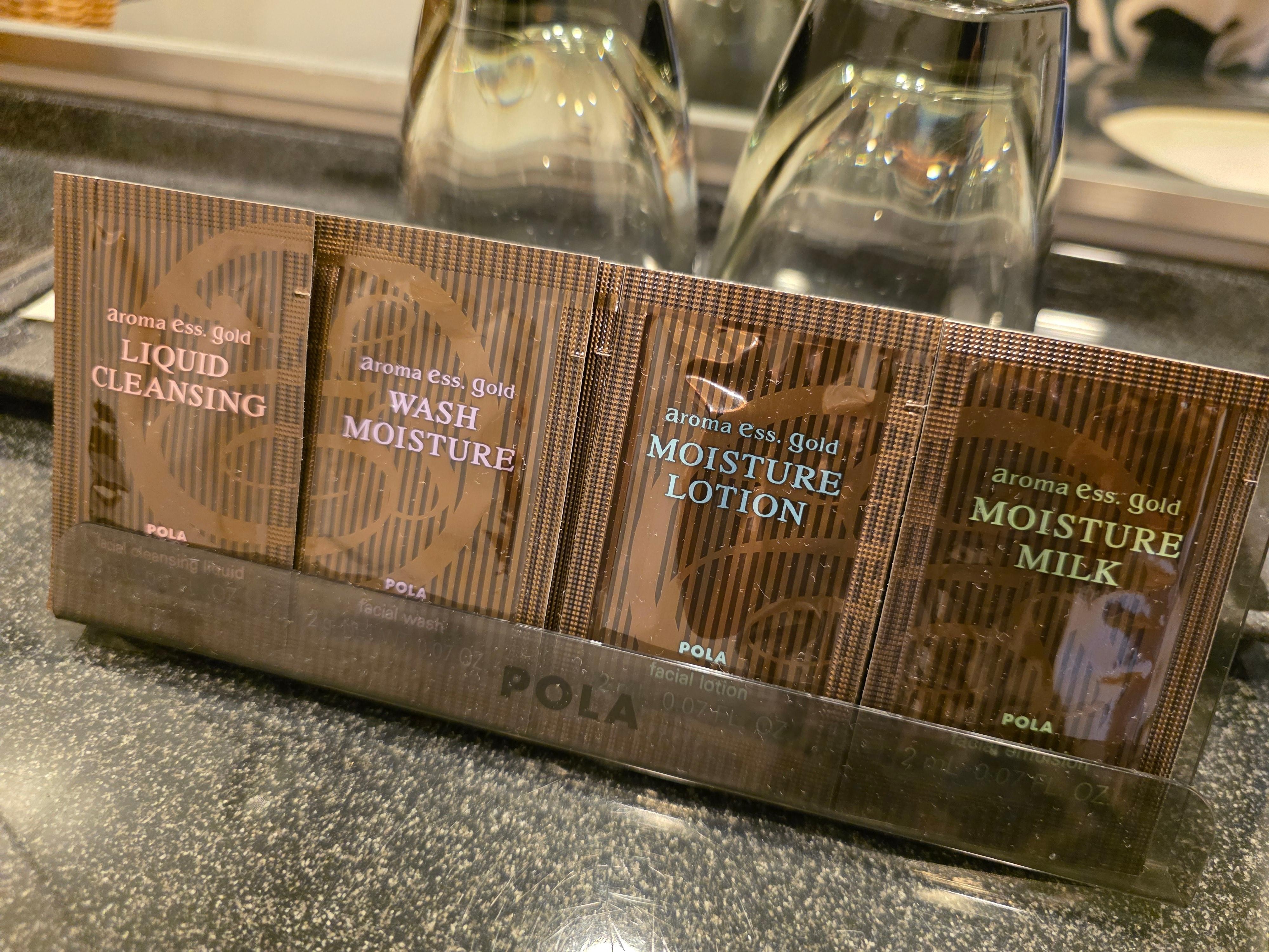 房間提供的都是高級用品POLA