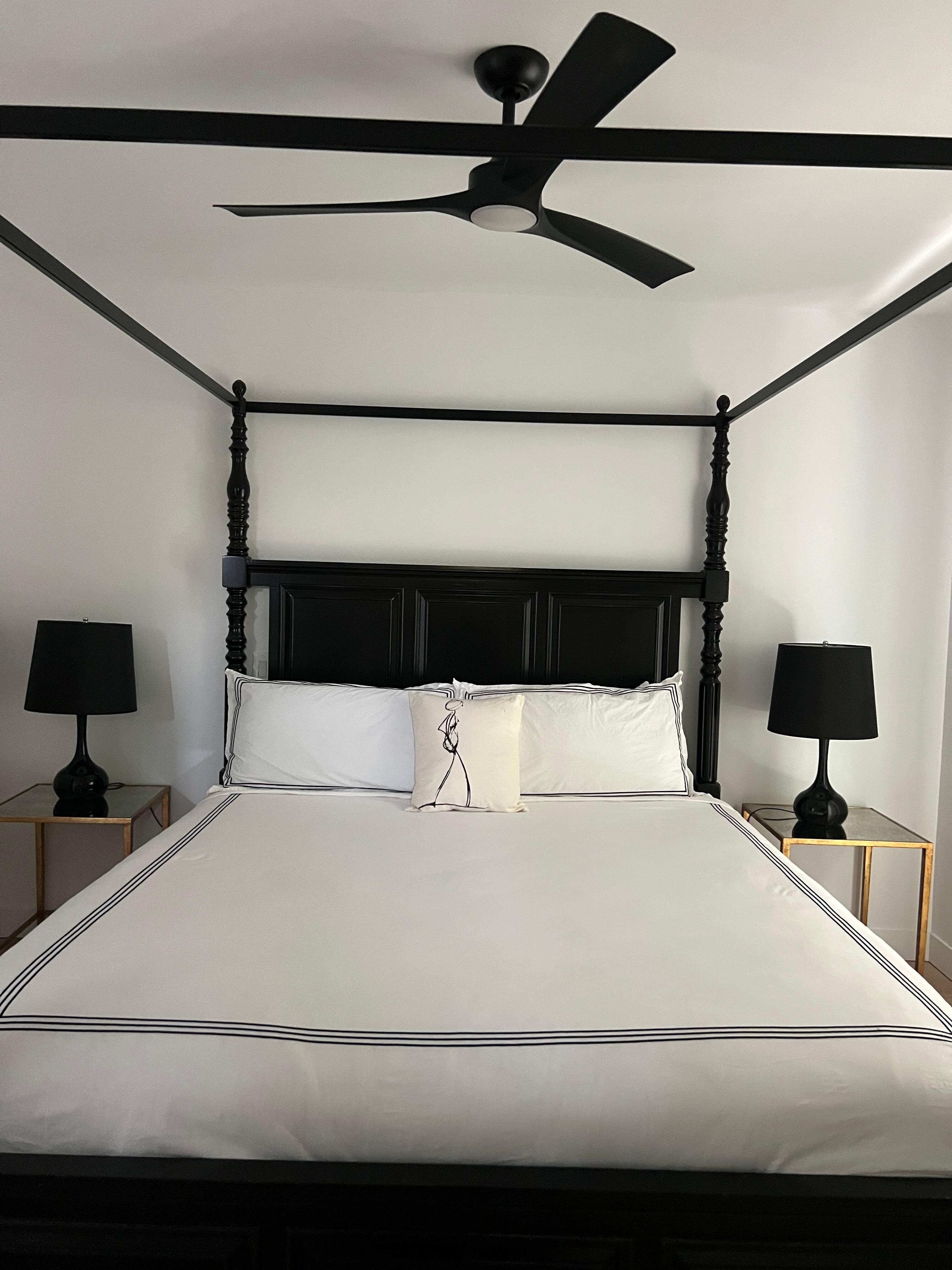 Master bedroom with king size bed 