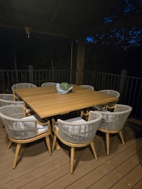 Outdoor eating