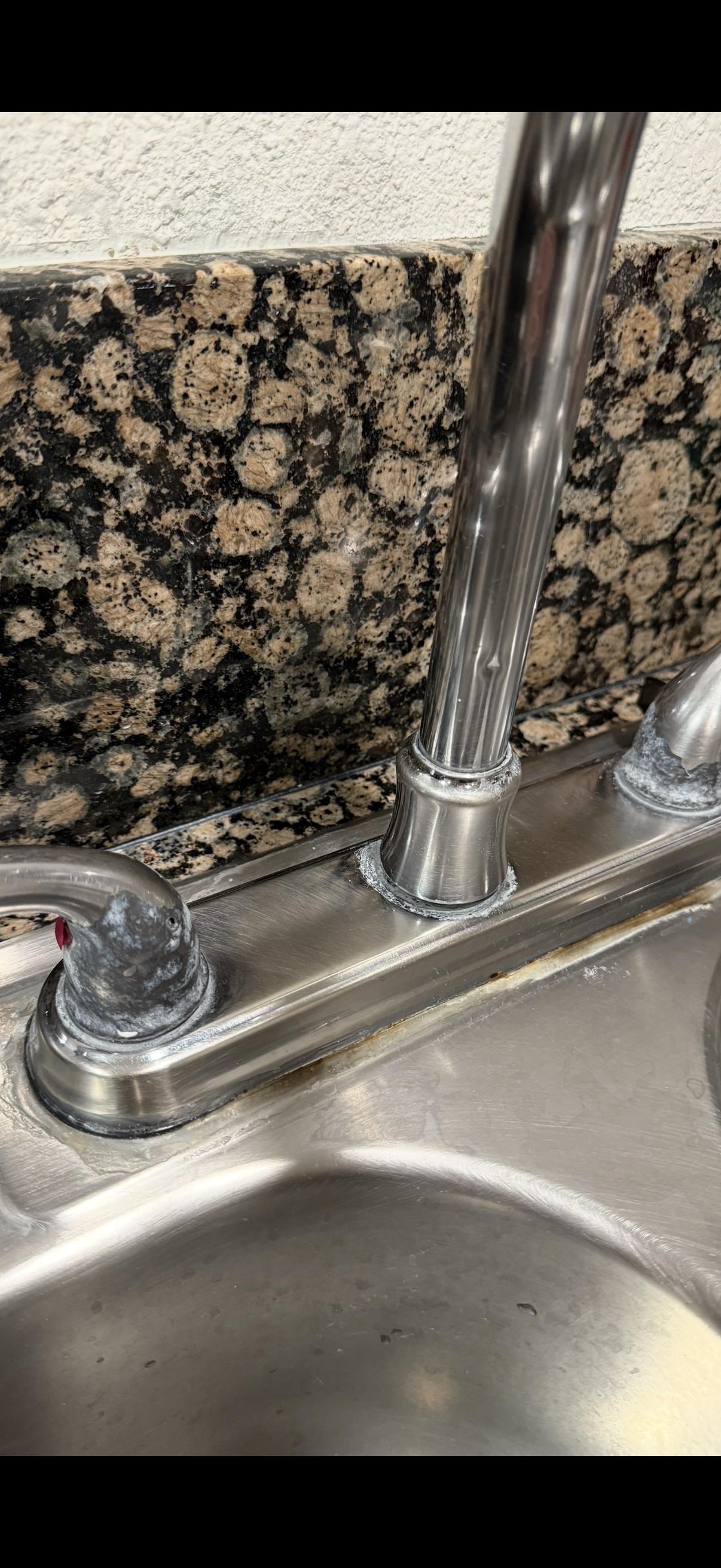 Kitchen sink faucet