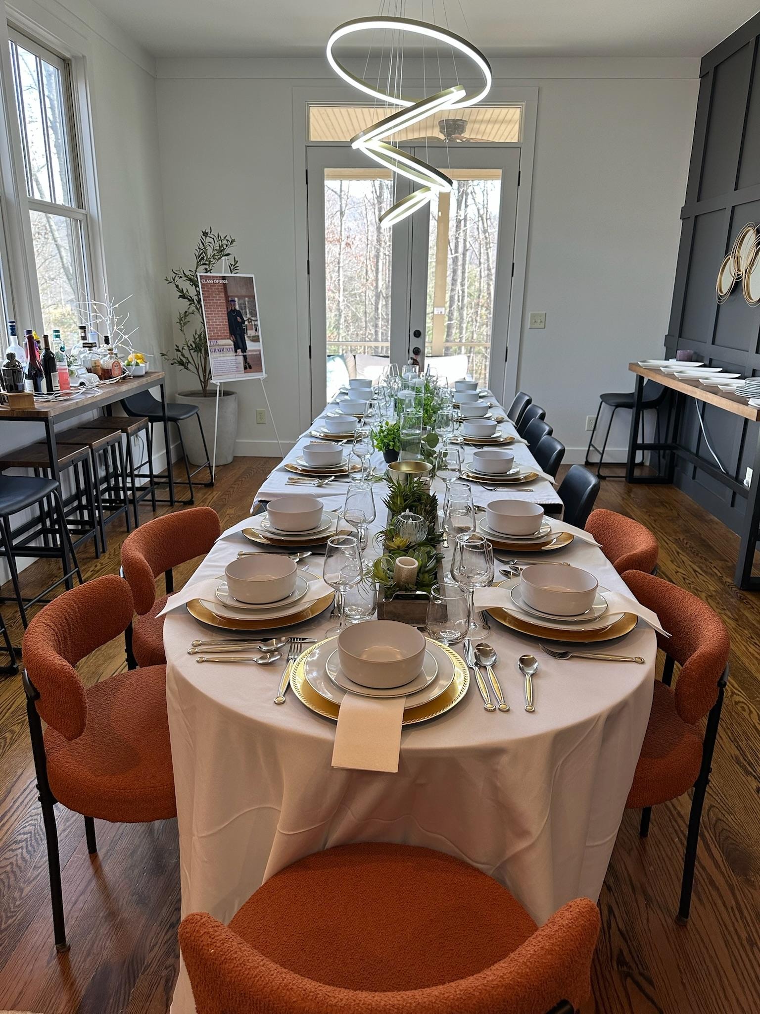 Space that allowed for both hors d’oeuvre set up and beverage station