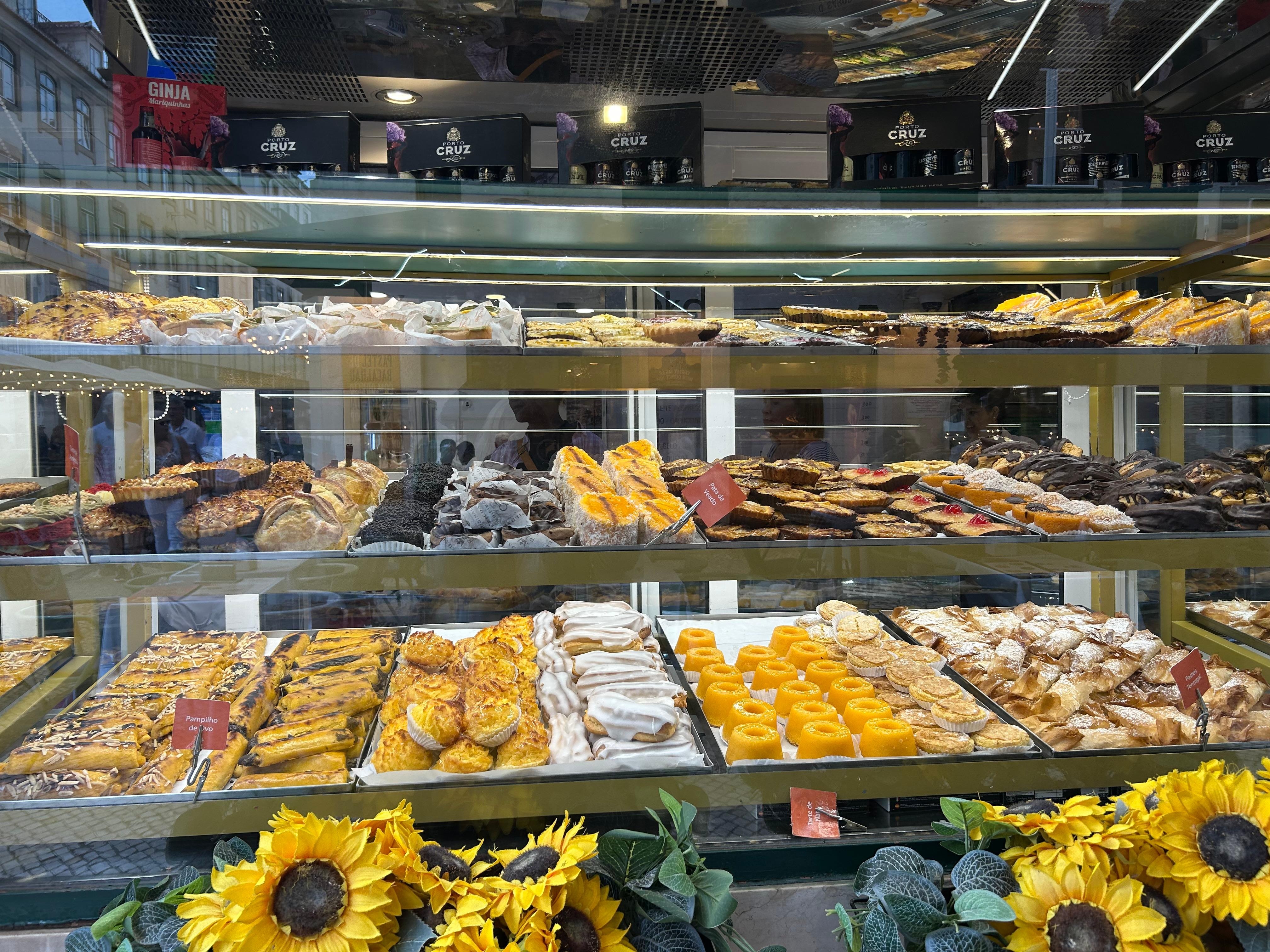 Yummy pastry shop nearby