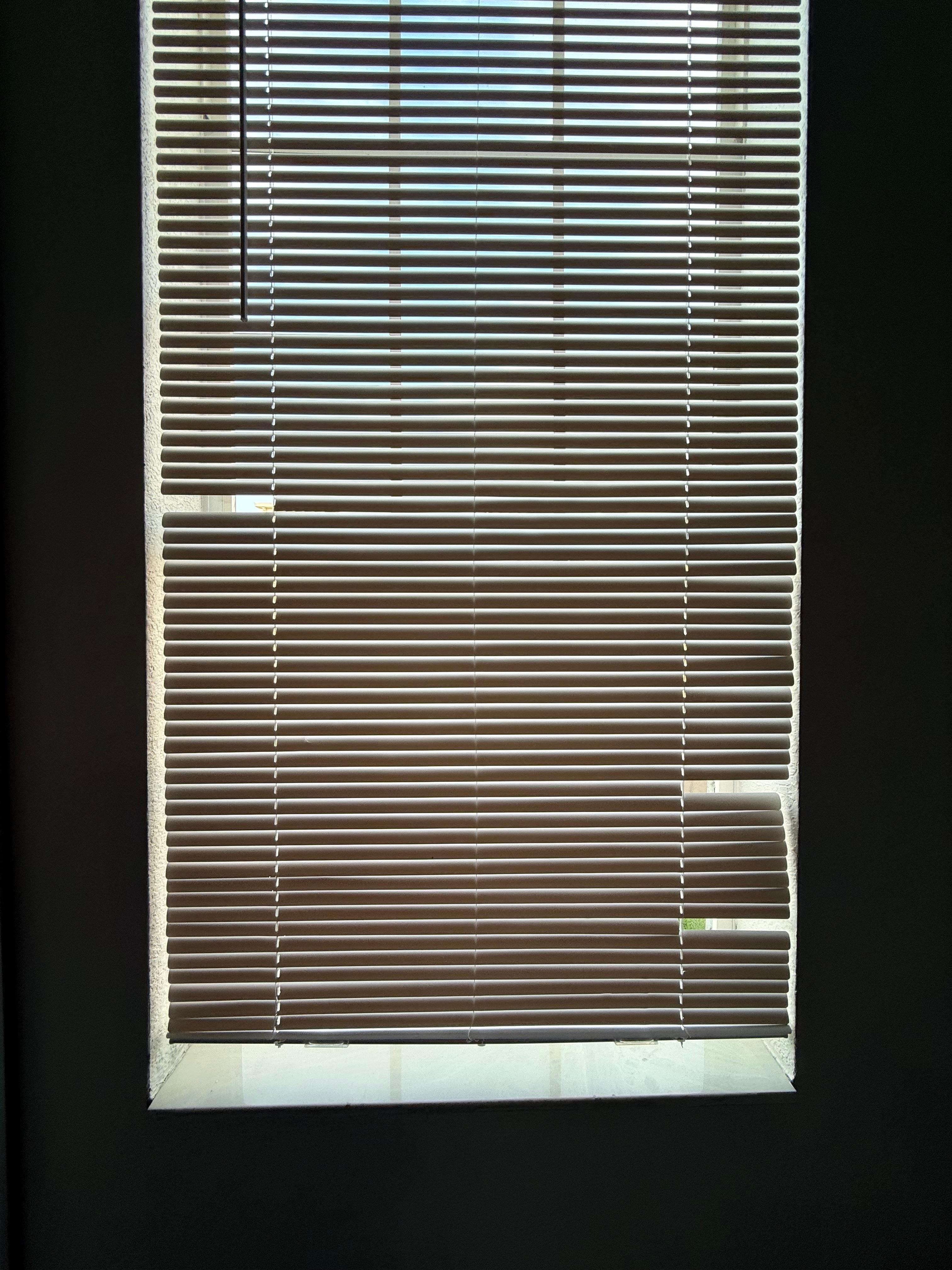 Kitchenn blind at check in 