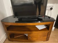 2TVs as one did not work .No tea coffee