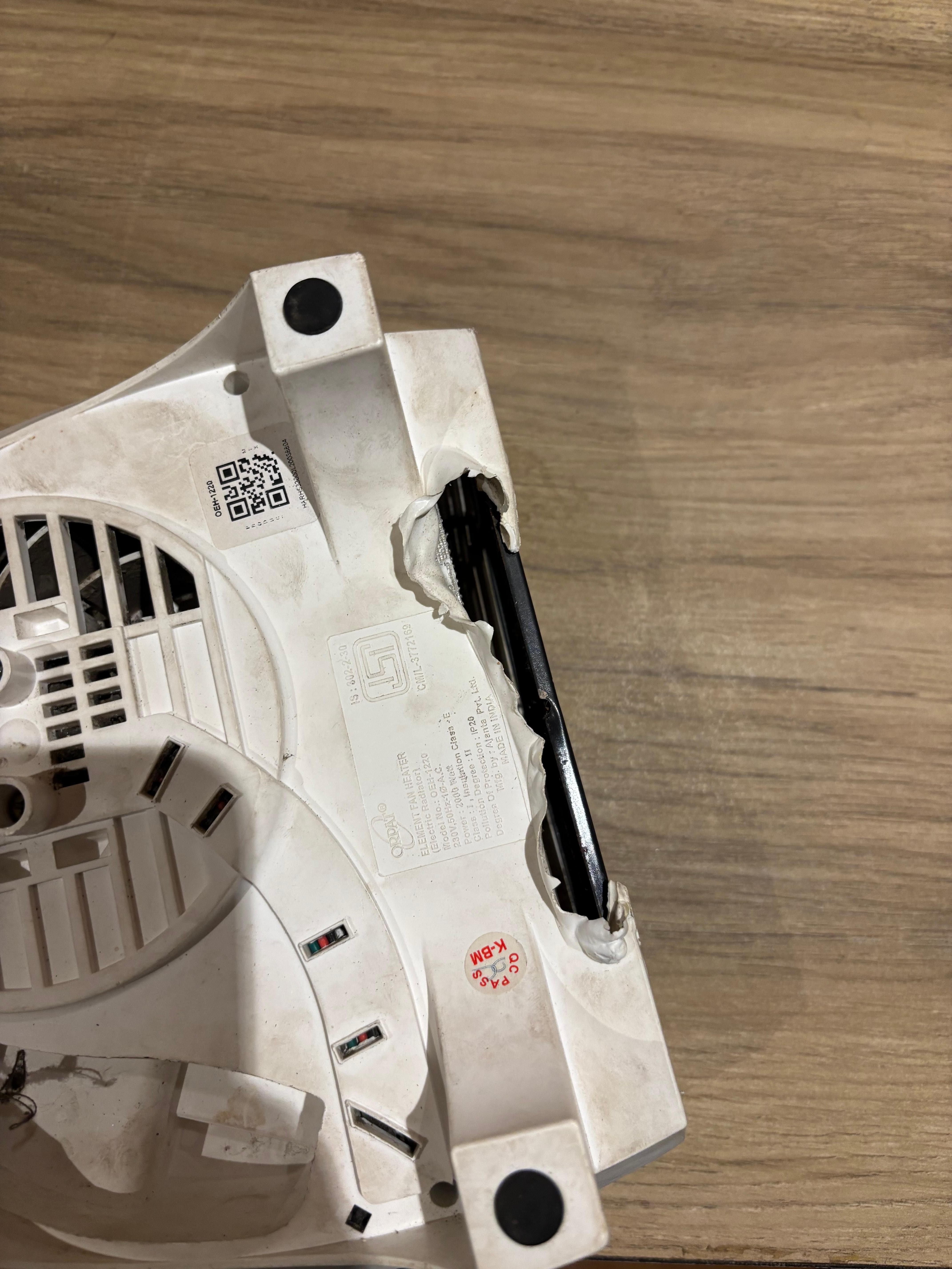 Hot air blower provided. 