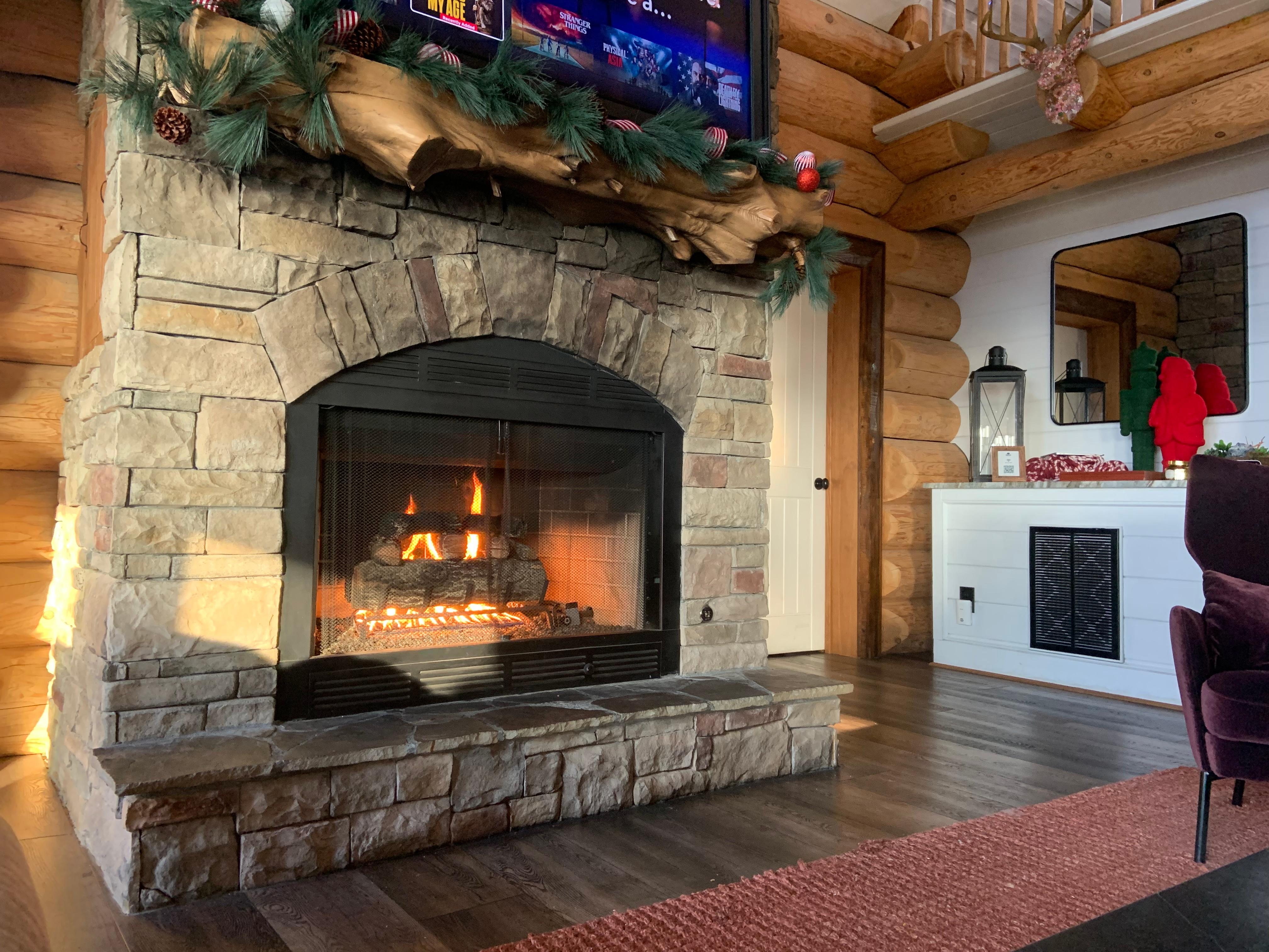 Fireplaces all lit easily 