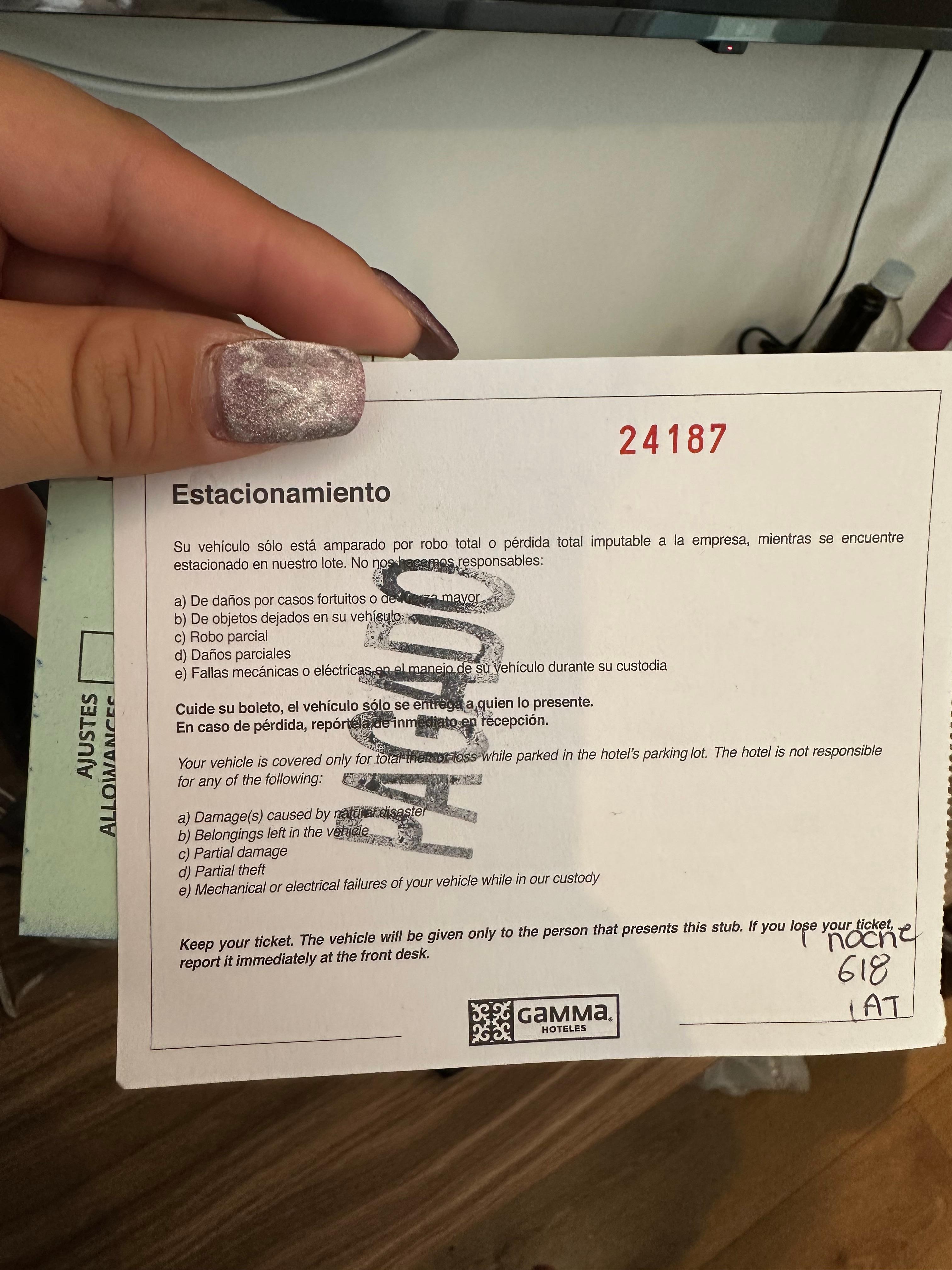 Nunca se especifica en Expedia de este cobro extra 