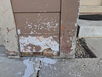 Illustrating the need for painting.  This is in the outside and doesn't affect your stay, but it looks horrible and gives an idea of the upkeep that is needed.