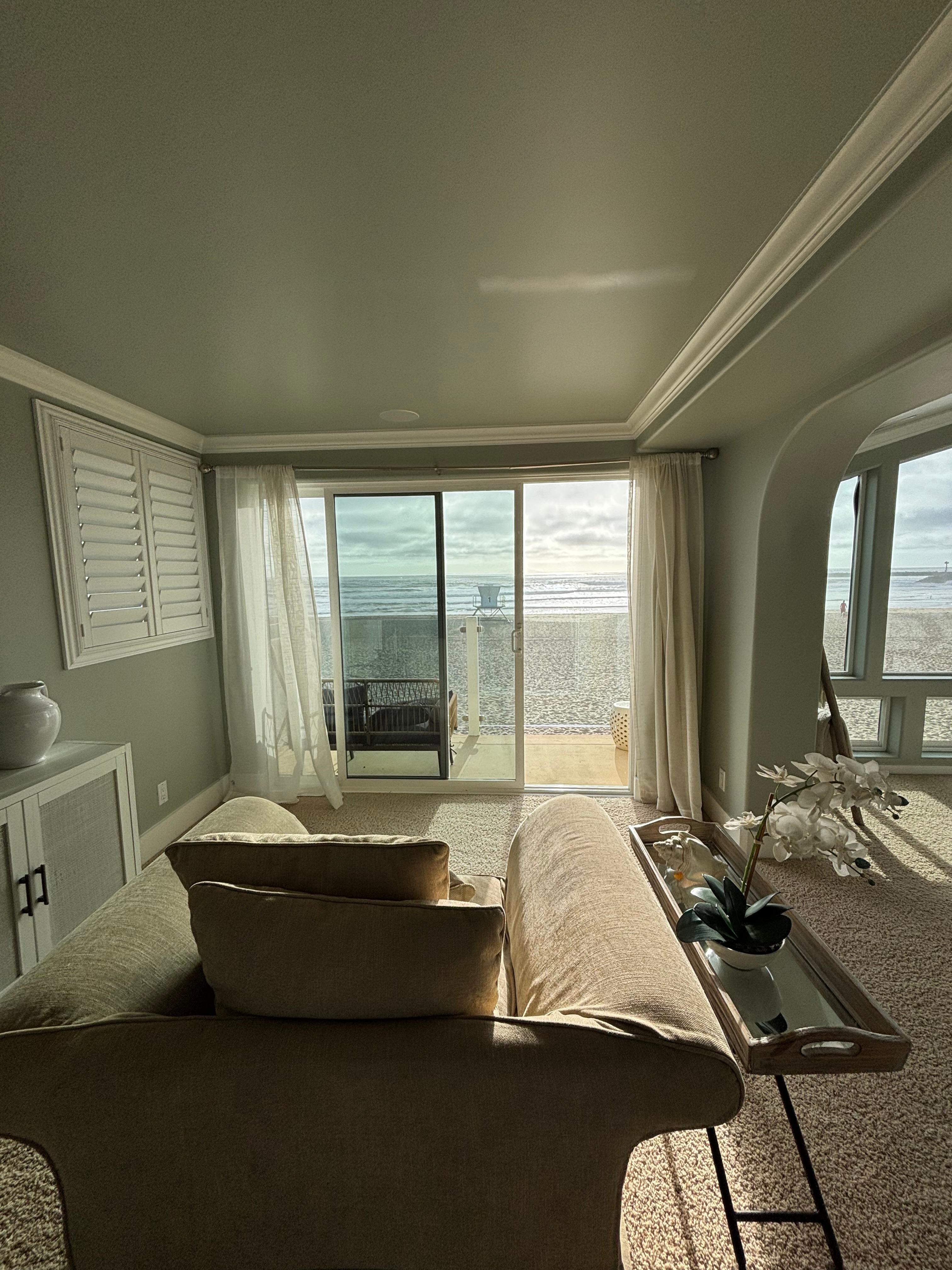 Master Sitting room/deck