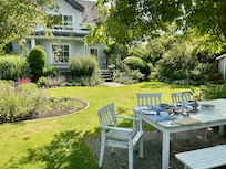 Frühstück im Garten