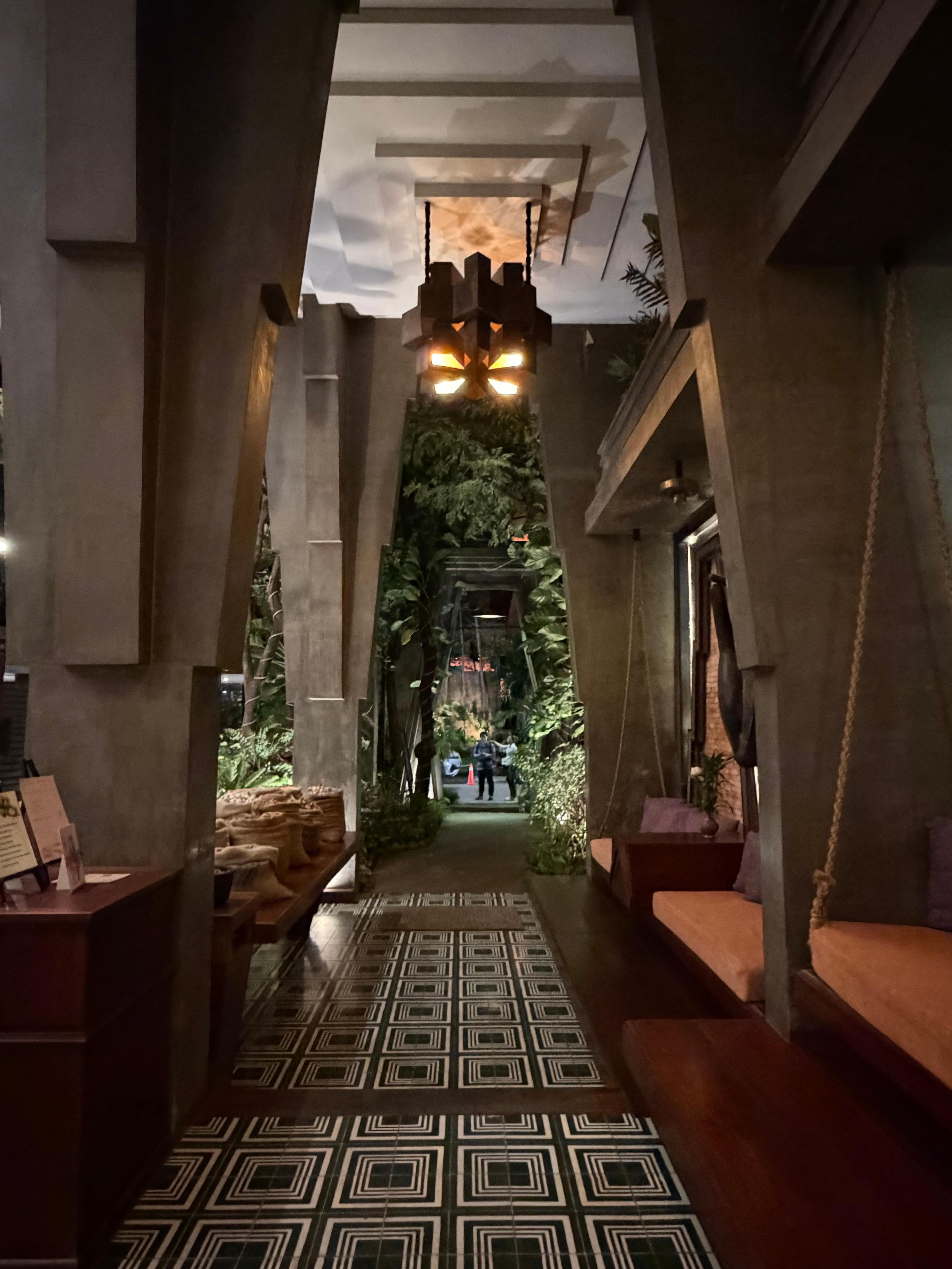 ロビーエントランス