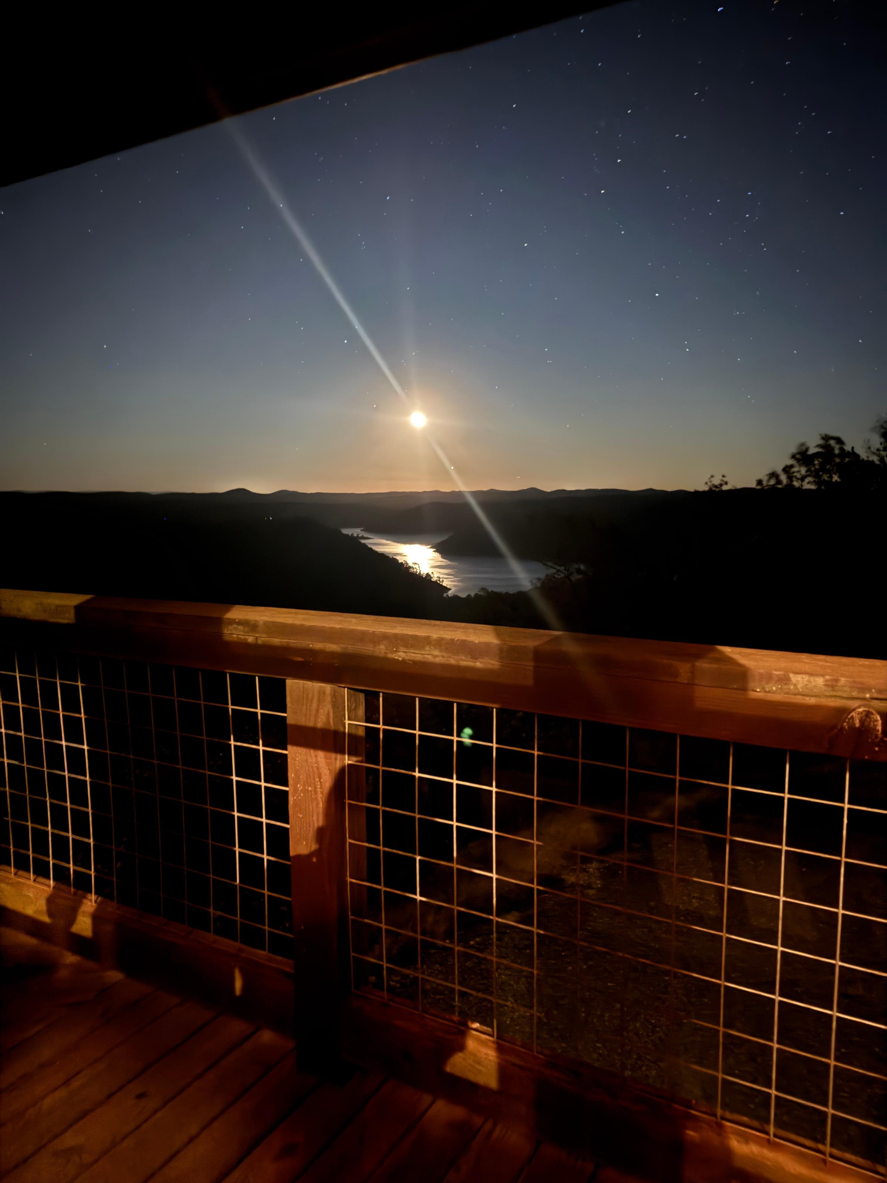 Walk around balcony view of the moon on the top floor 