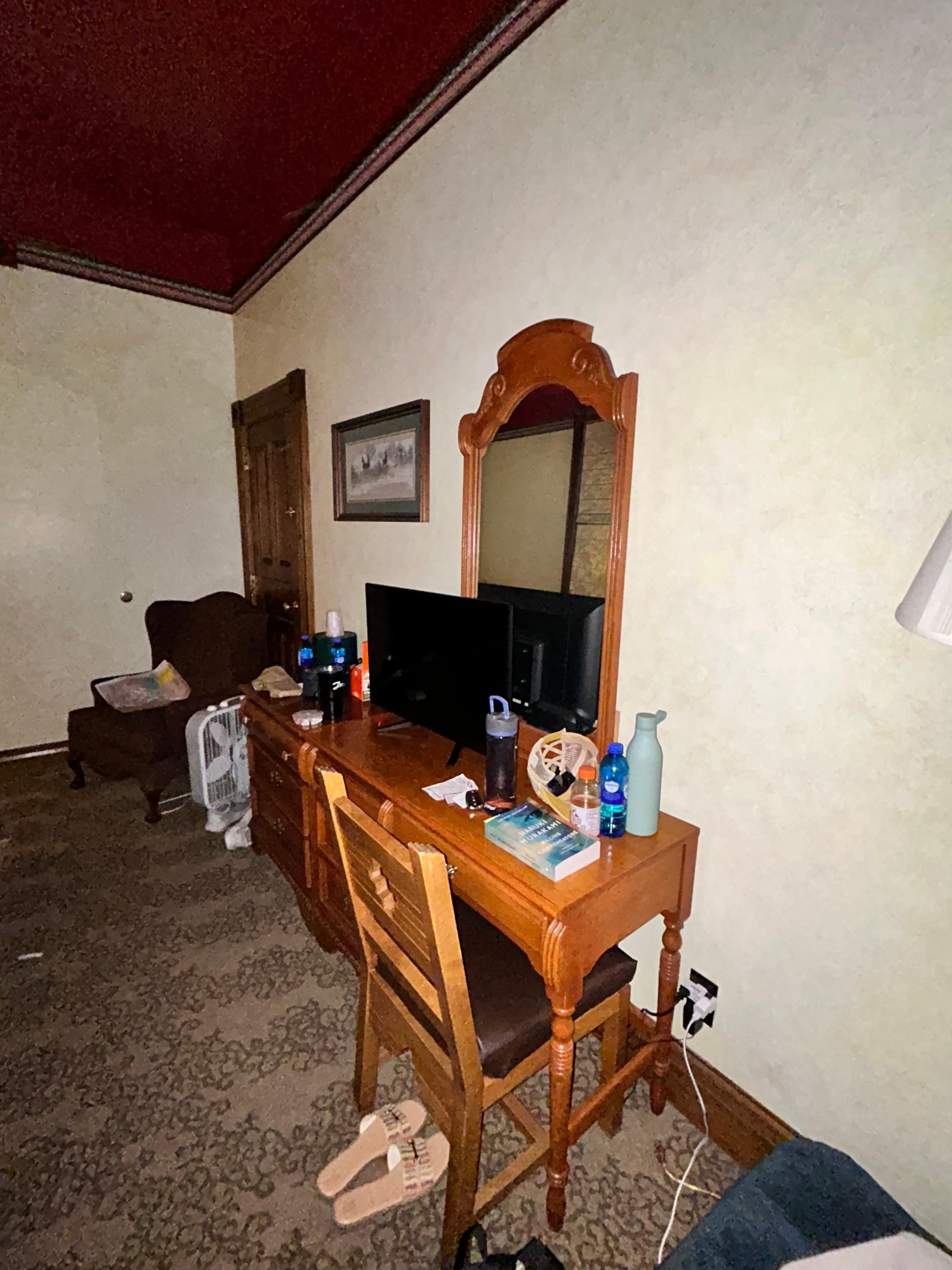 Dresser