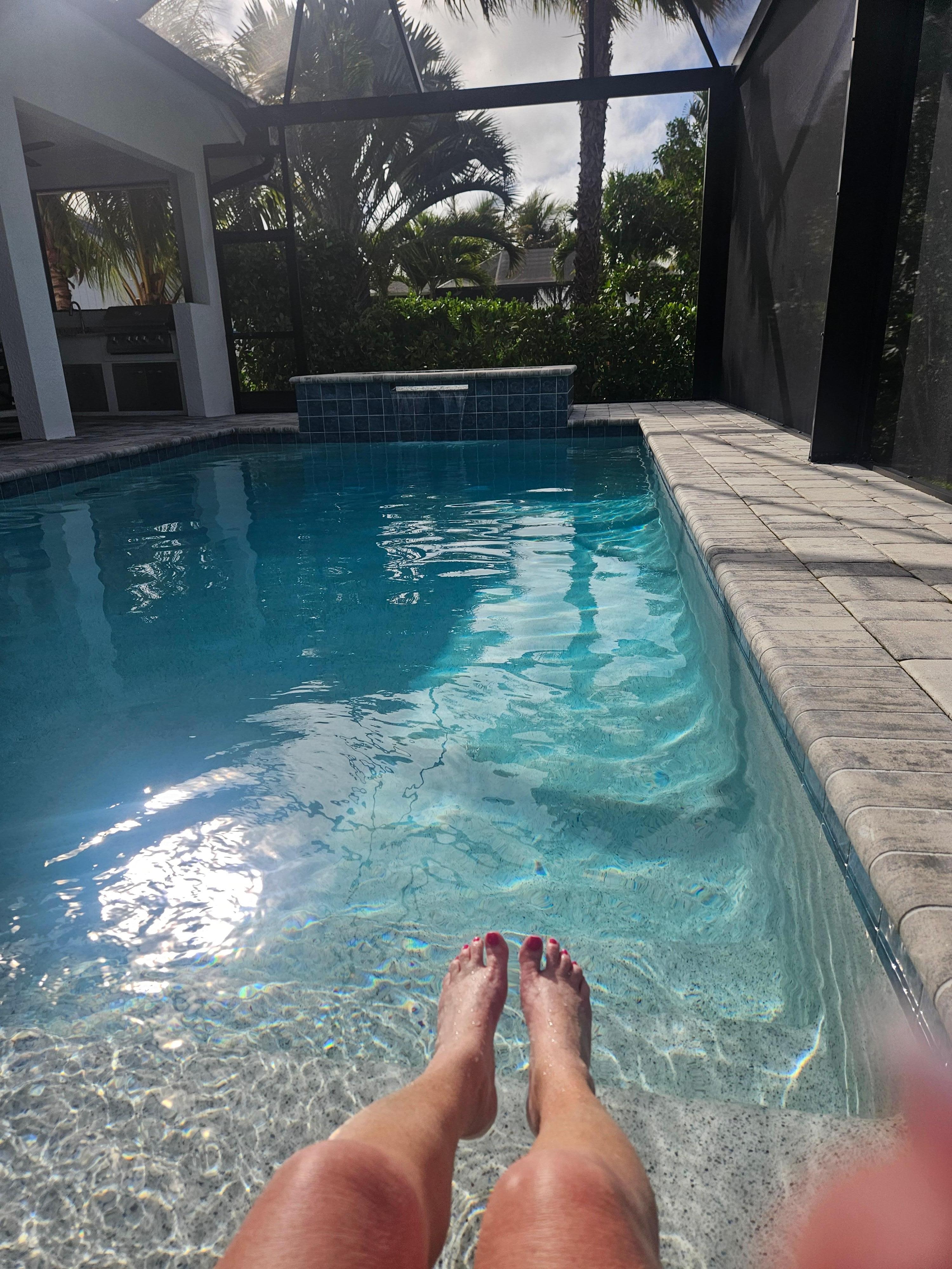 Wonderful pool and hot tub area 