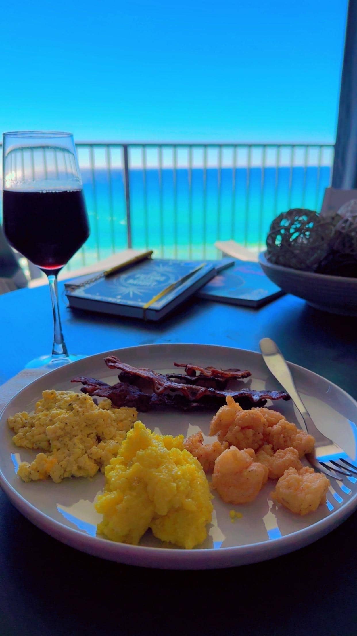 Breakfast with a view 