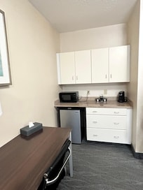 Mini kitchenette area