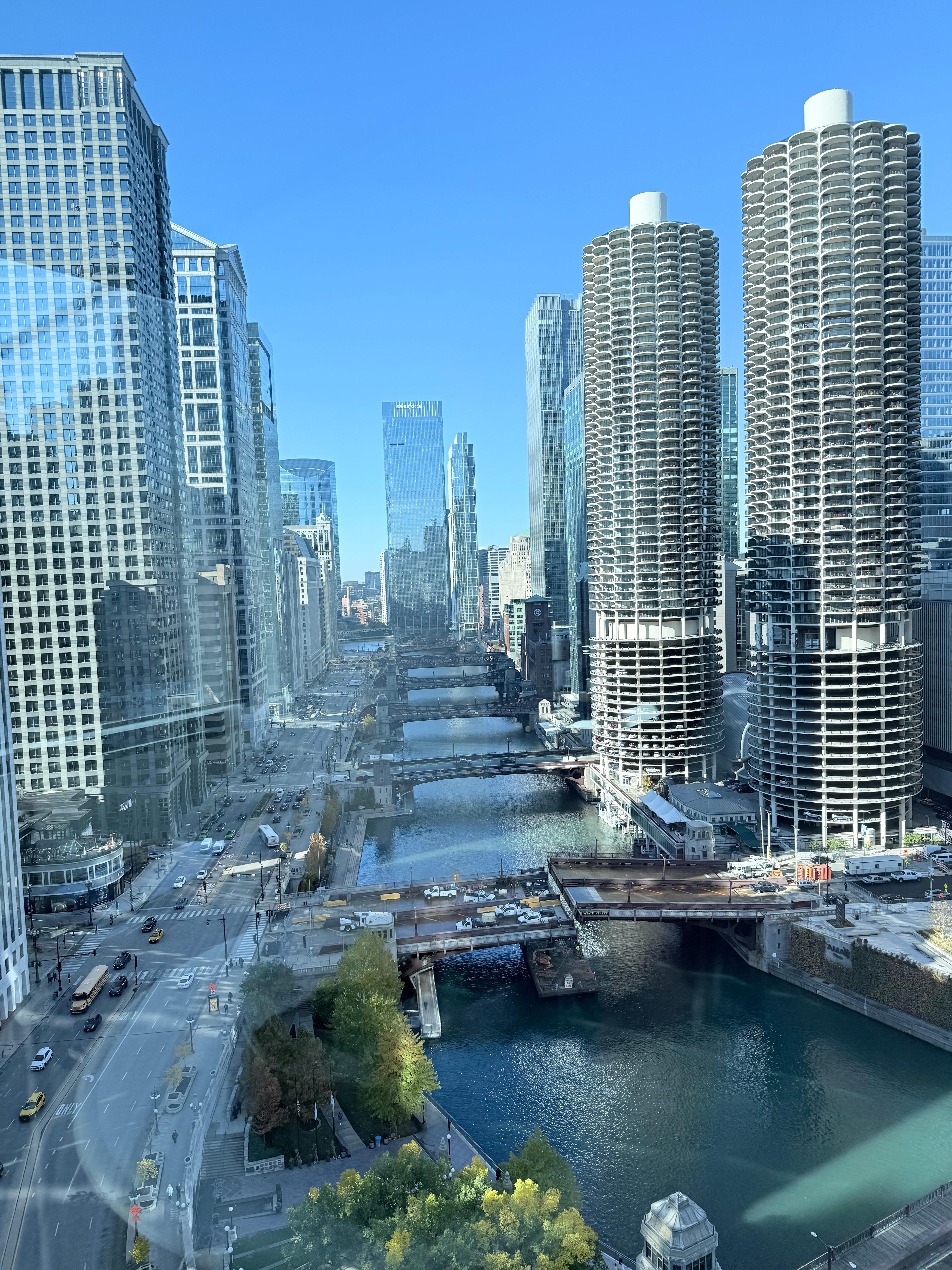 Room view, corner double 