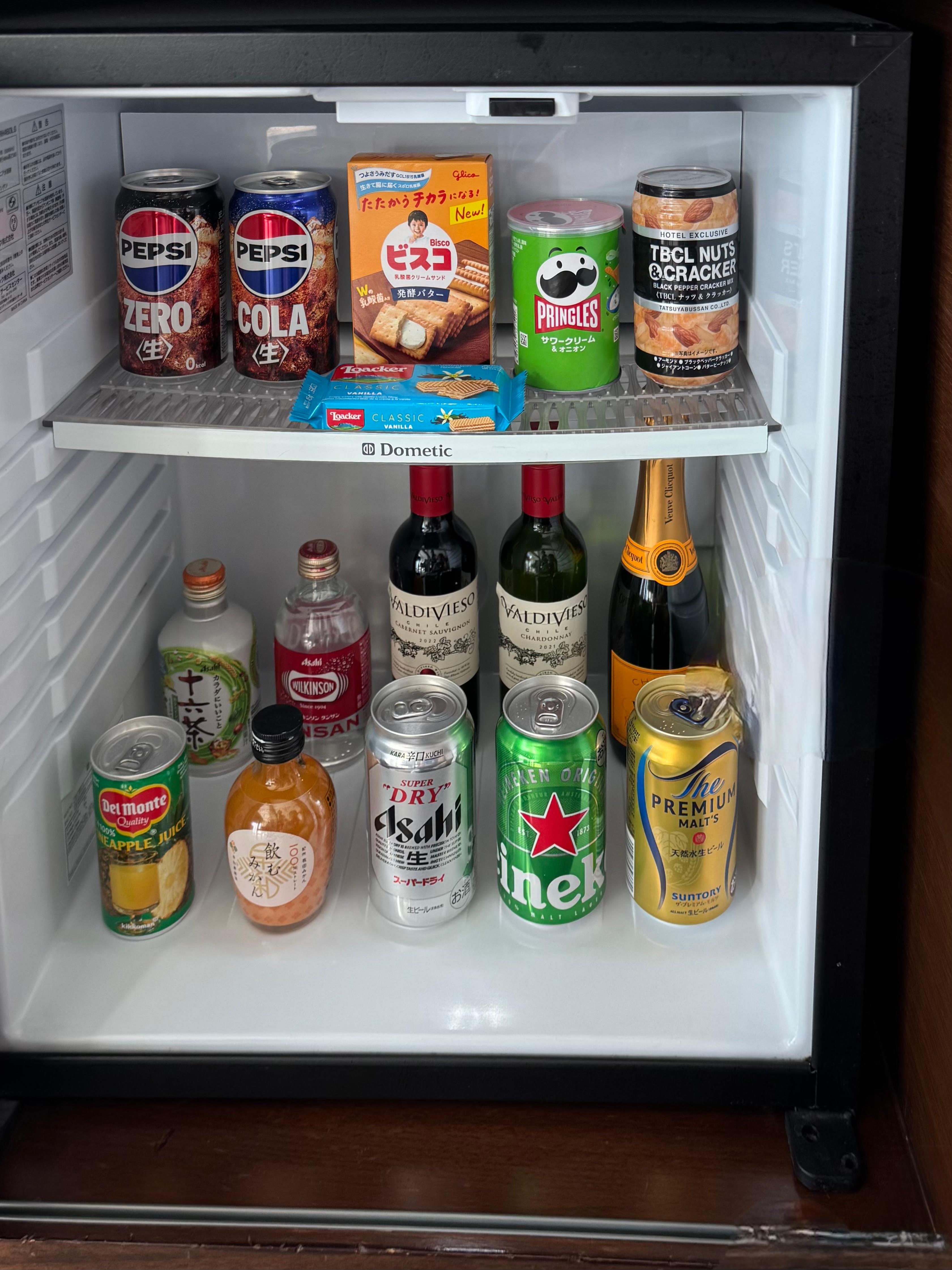 冷蔵庫内  （有料ミニバー）