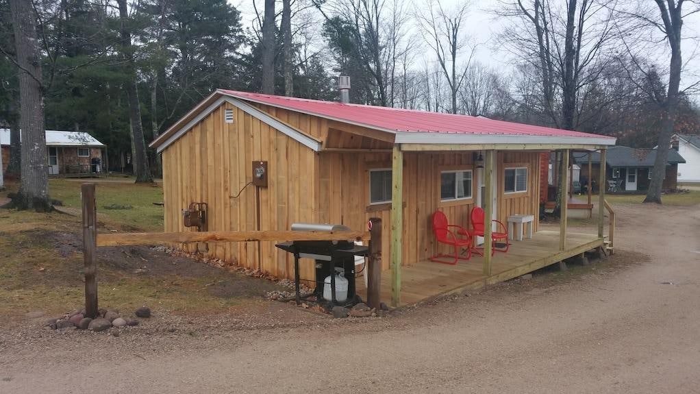 Picture of cabin on website