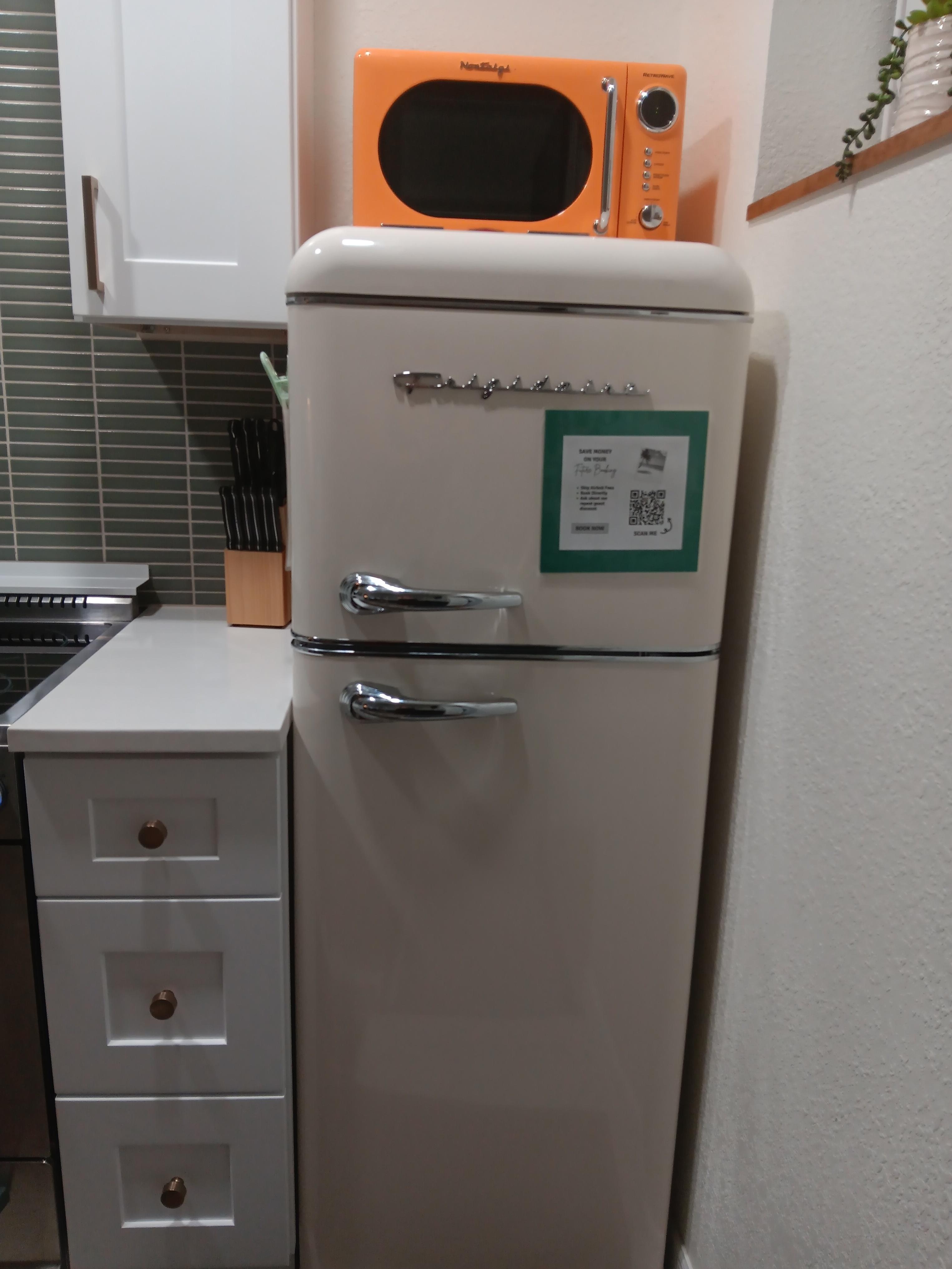 Cute refrigerator and microwave